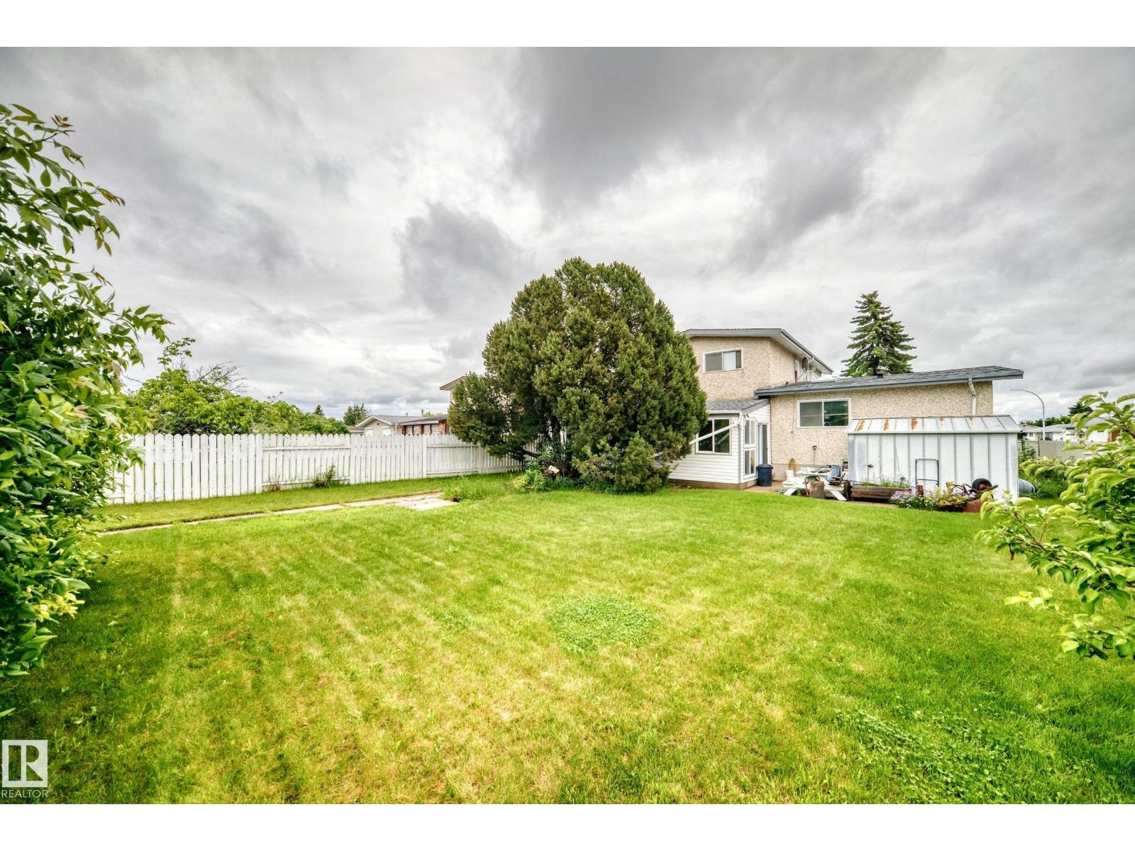 13804 87 ST NW - 60