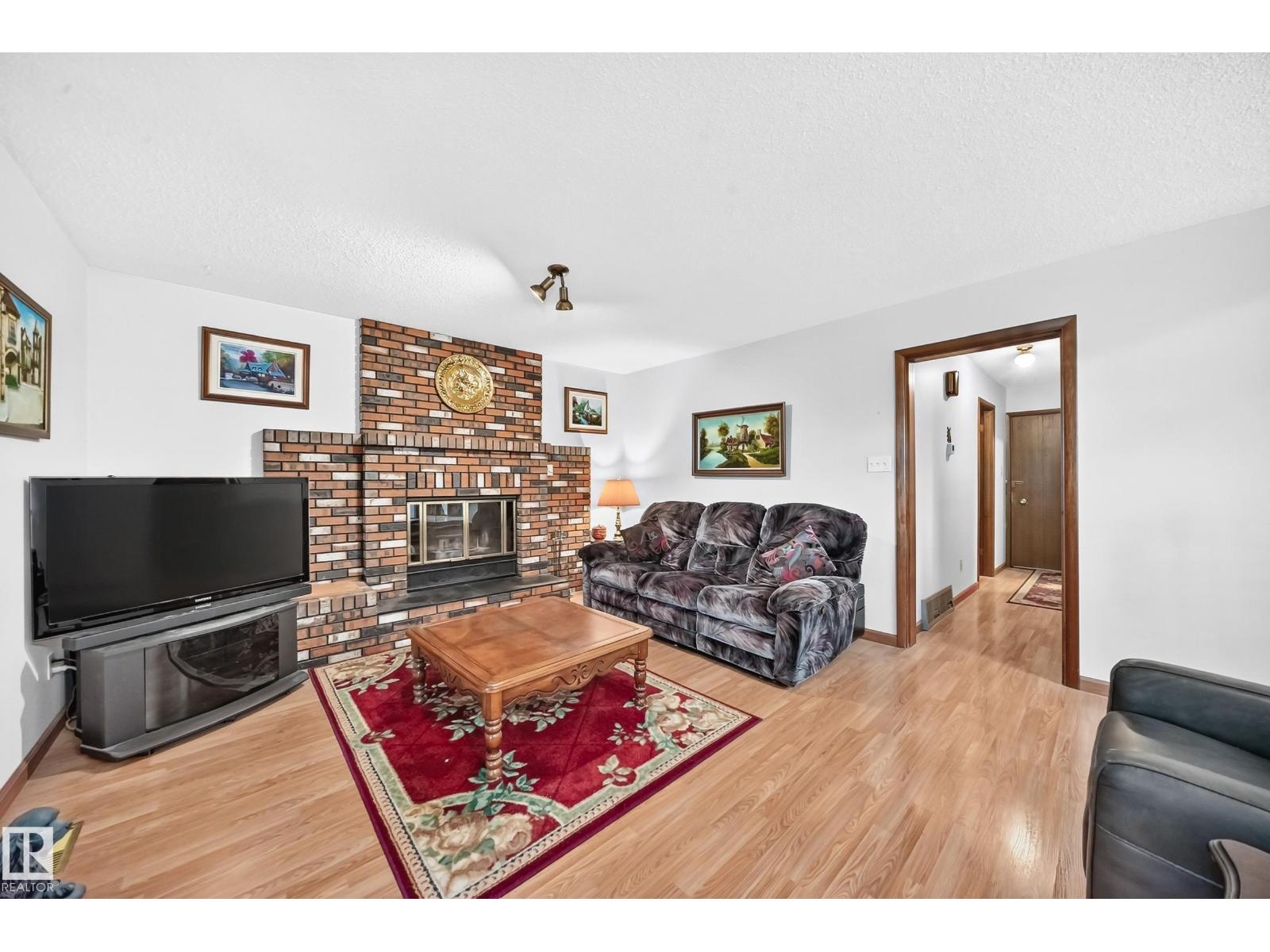 13804 87 ST NW - 7