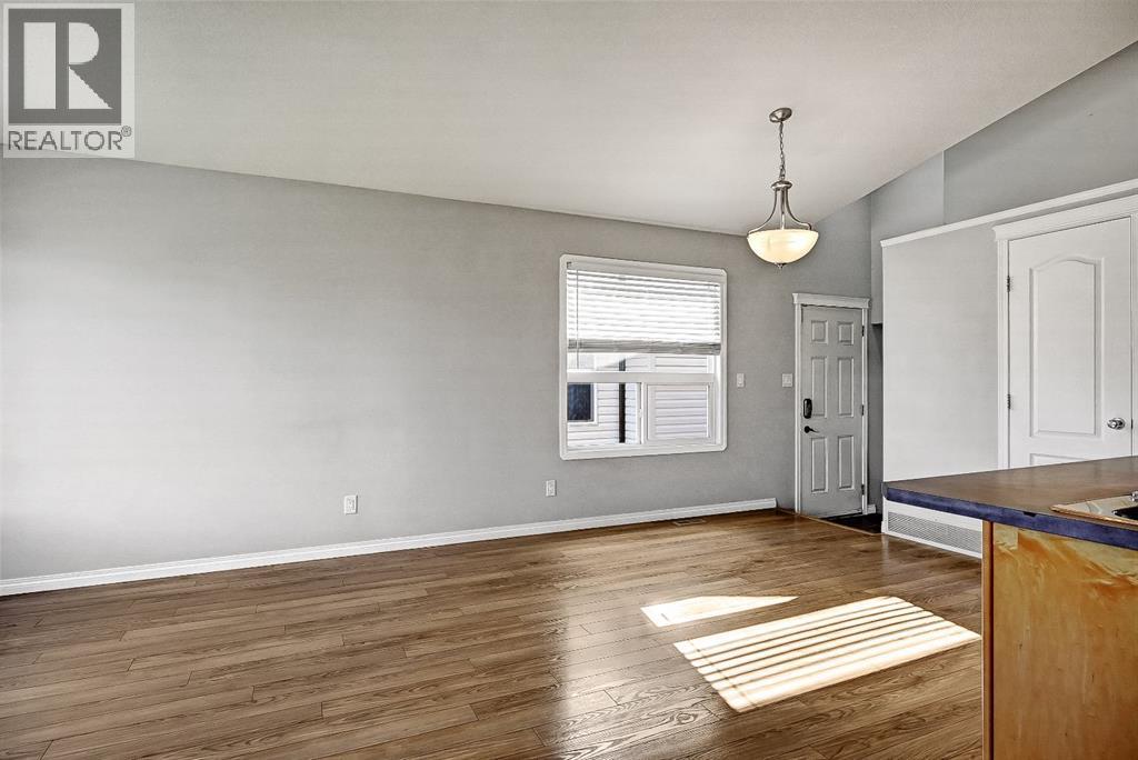 9021 95 Avenue - 9