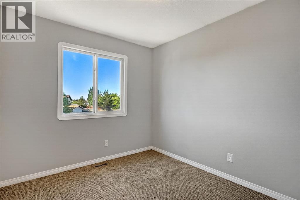 9021 95 Avenue - 14