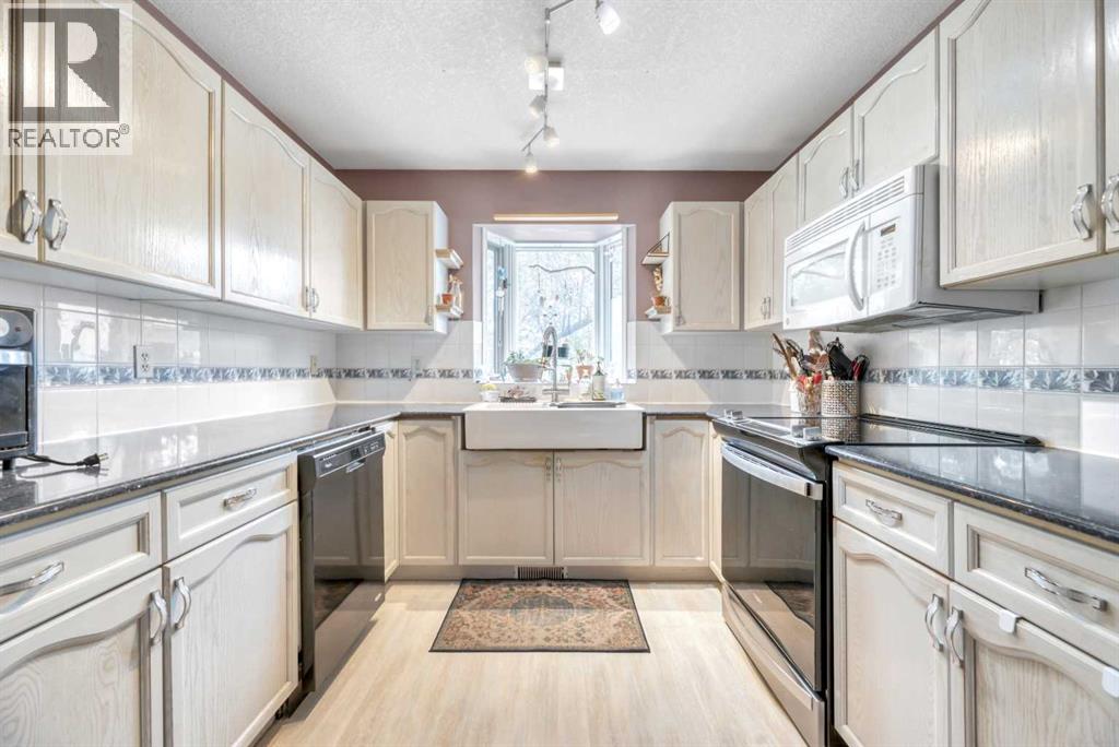 6 Greenview Crescent - 17