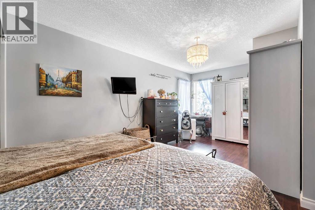 6 Greenview Crescent - 24