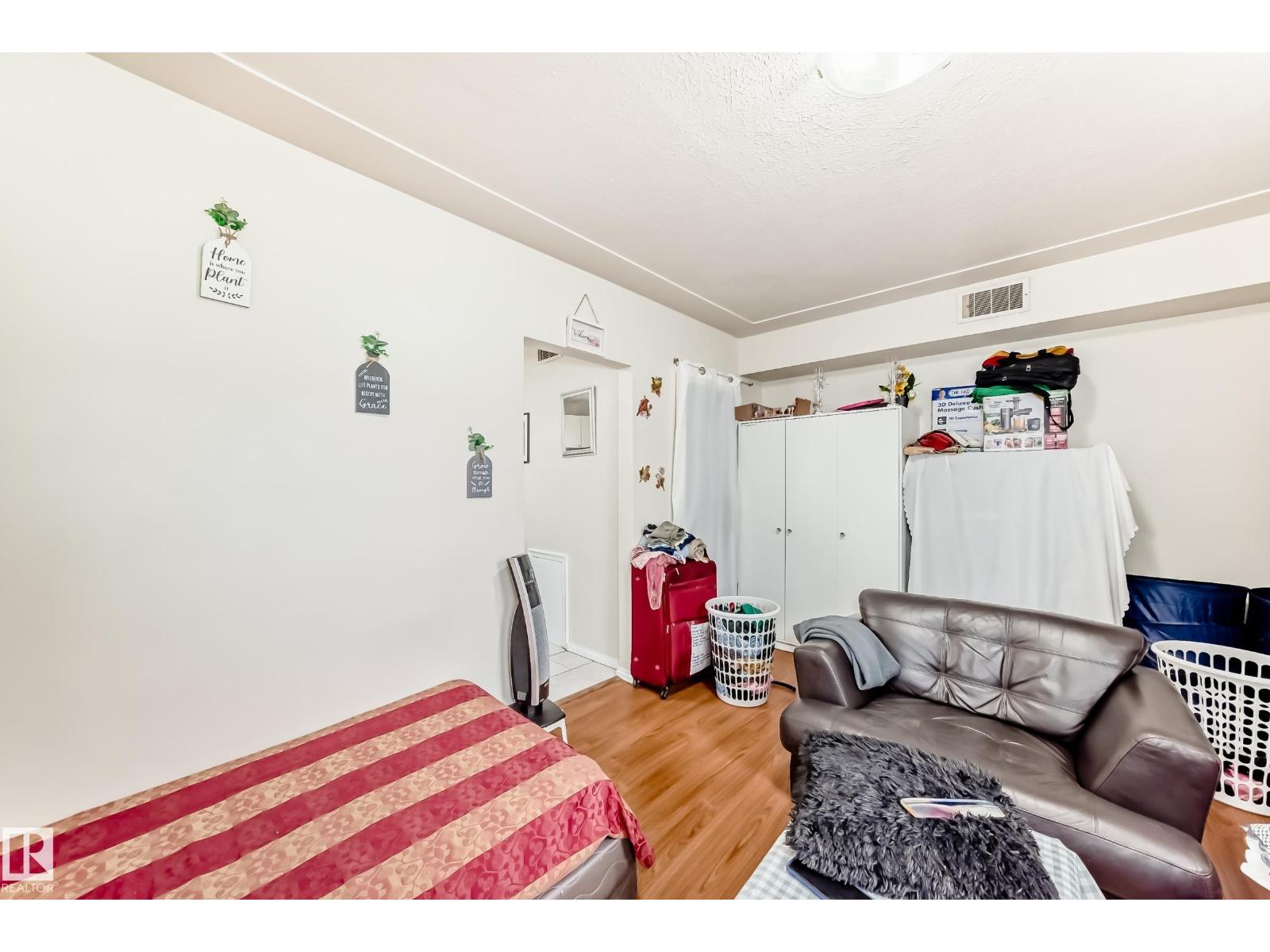 11716 124 ST NW - 27