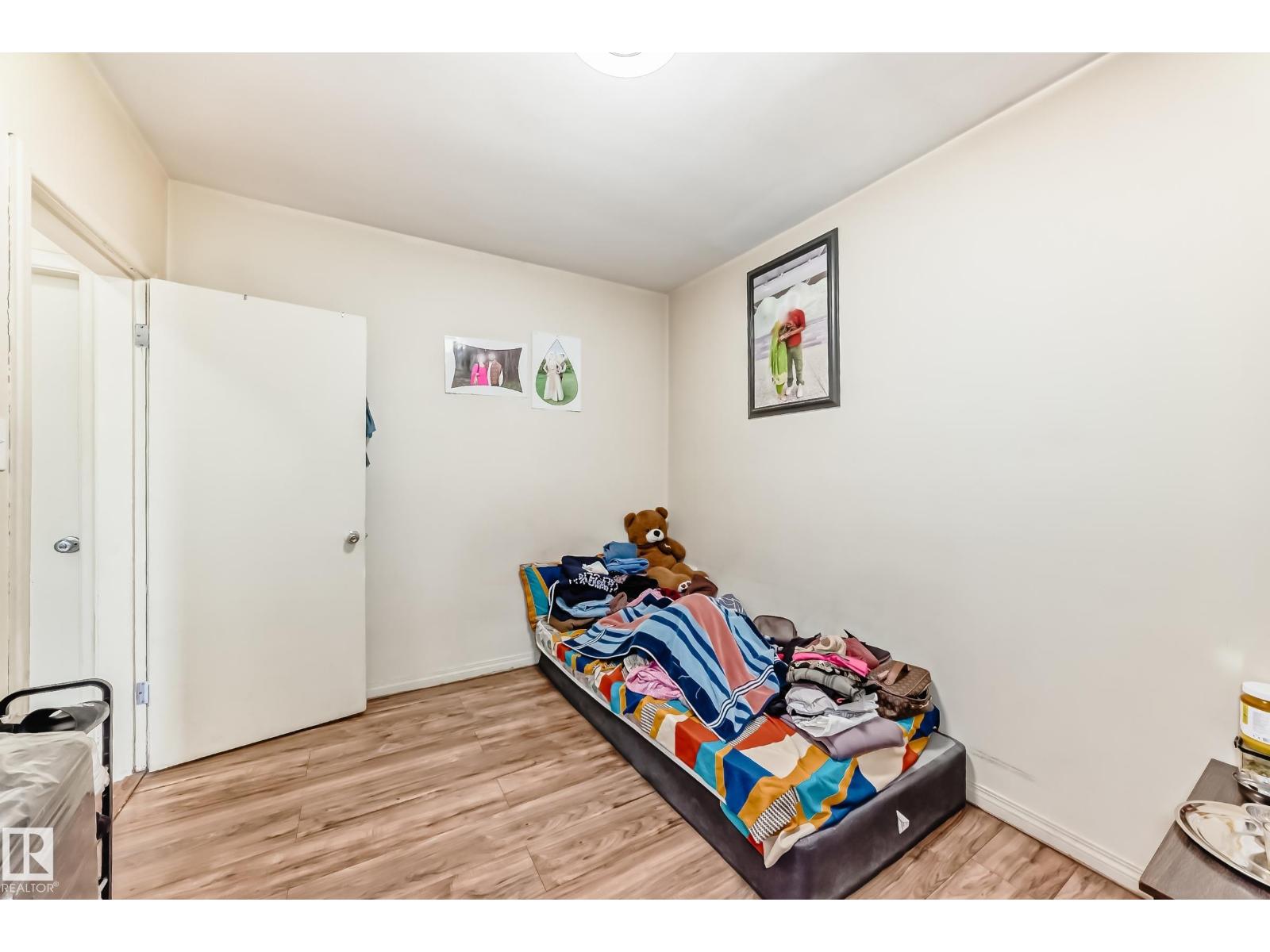 11716 124 ST NW - 63