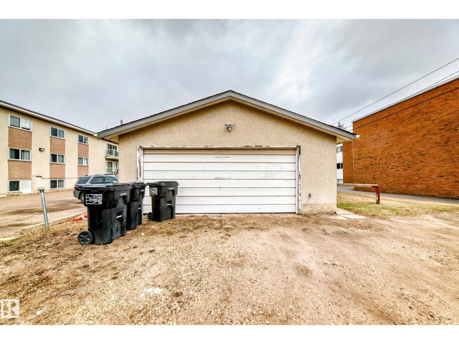 11716 124 ST NW - 70