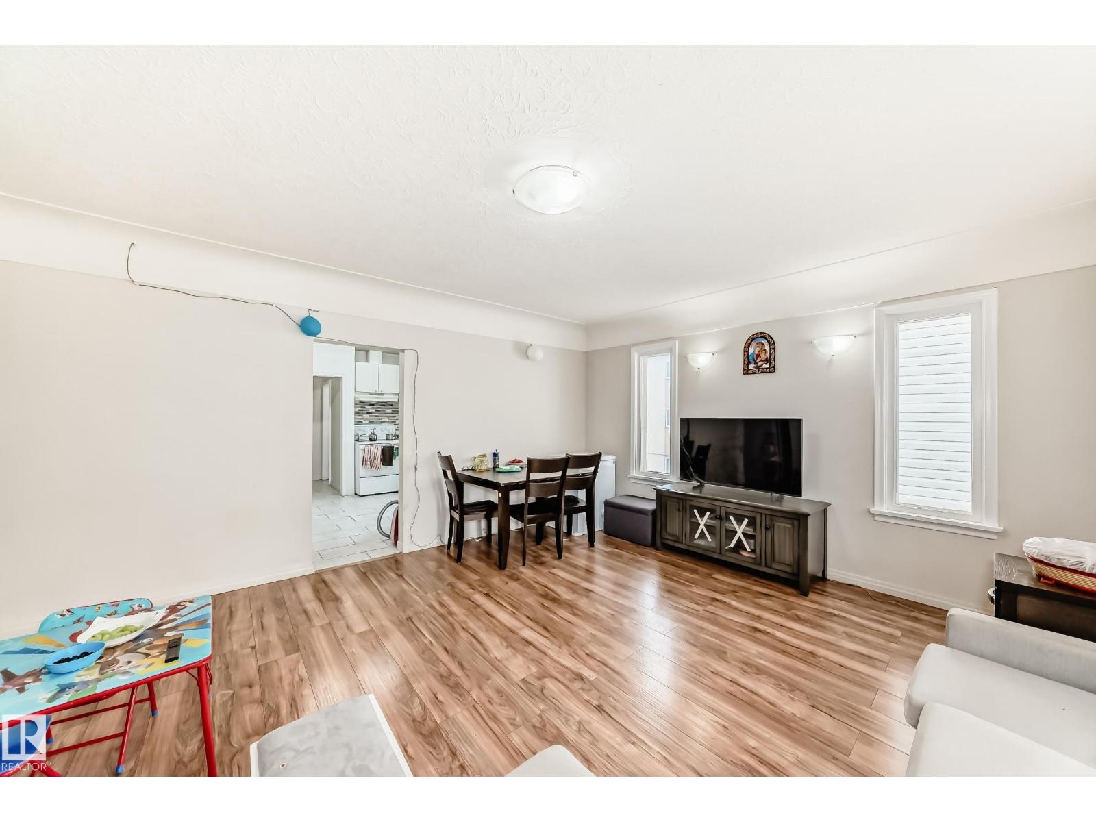 11716 124 ST NW - 43