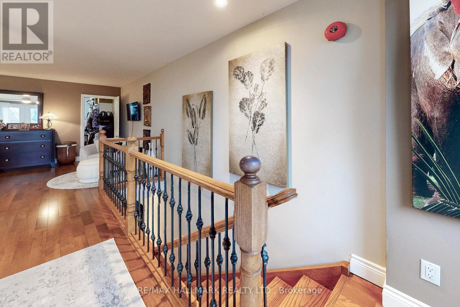 2184 QUEEN STREET E - 22