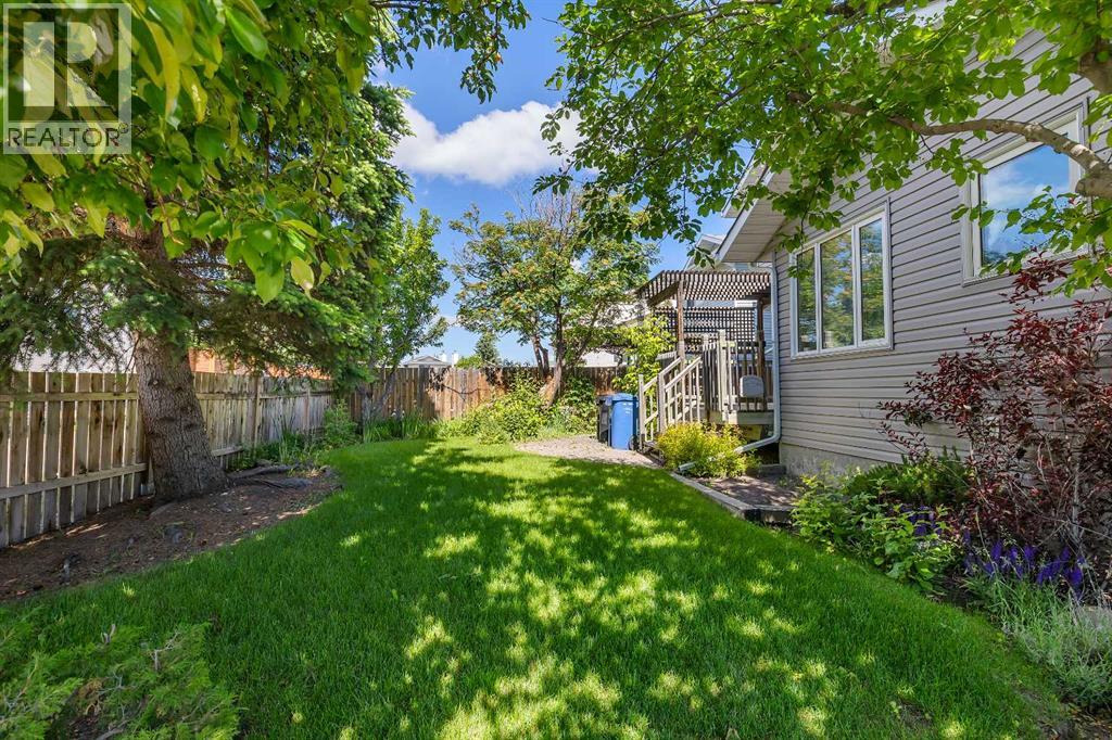 83 Sanderling Road NW — photo 42