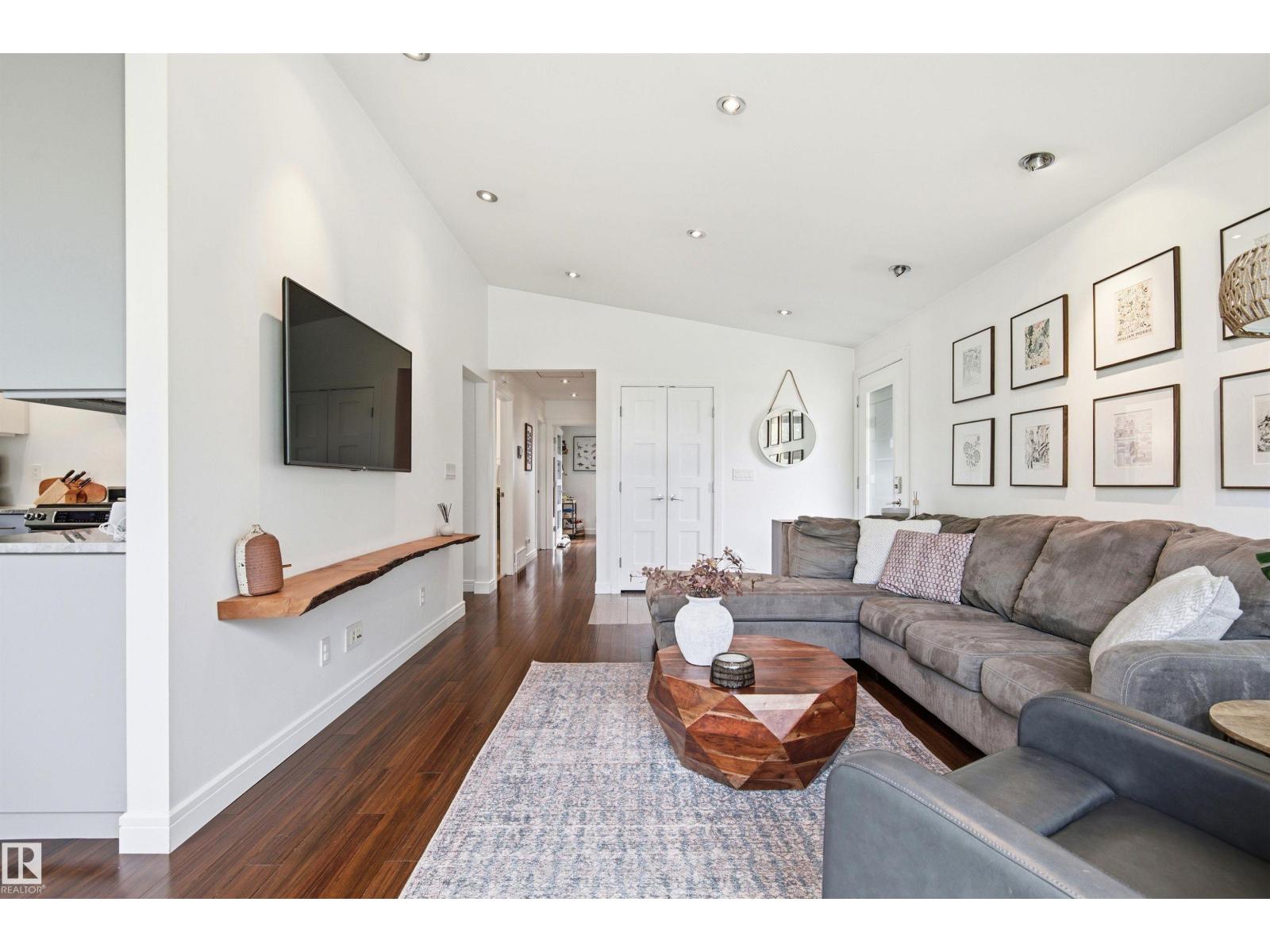 6905 102A AV NW — photo 10