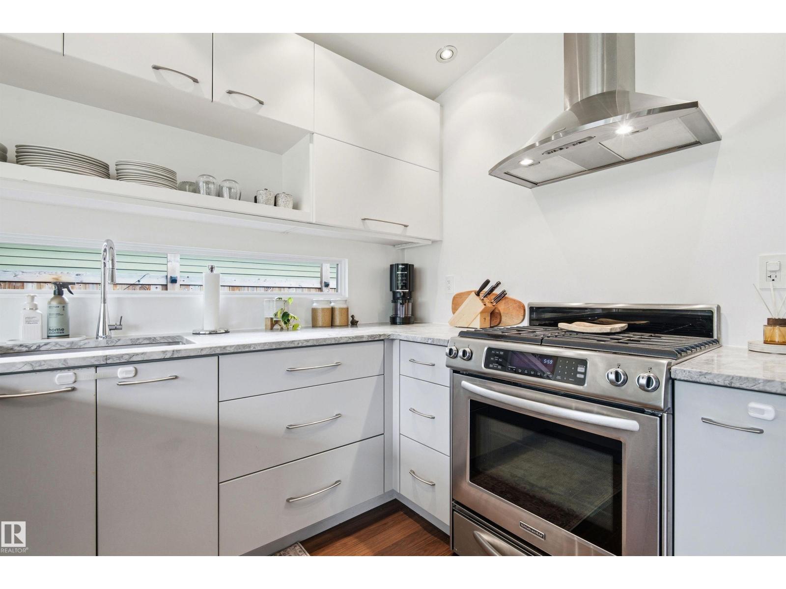 6905 102A AV NW — photo 18