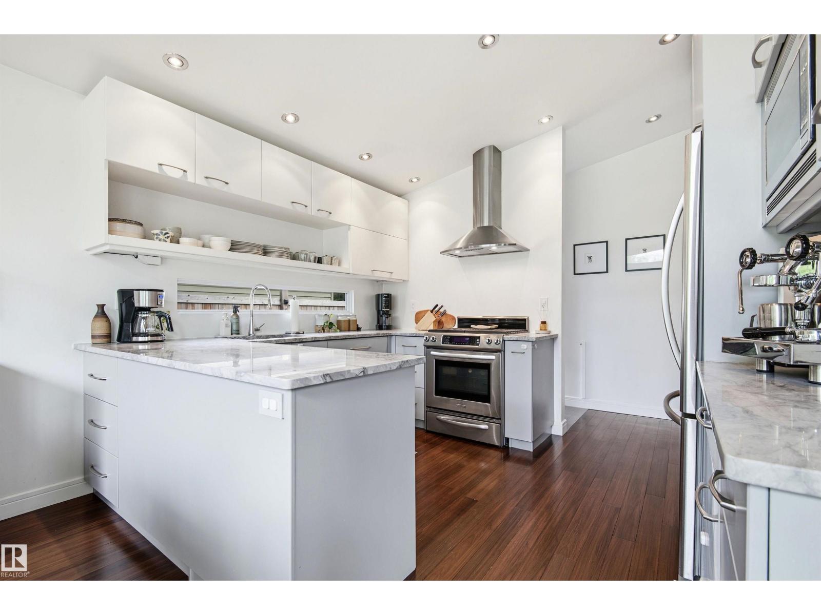 6905 102A AV NW - photo 3