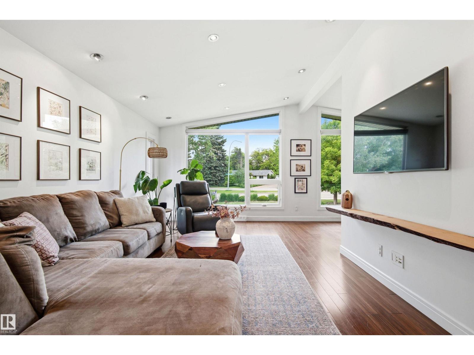 6905 102A AV NW - photo 5