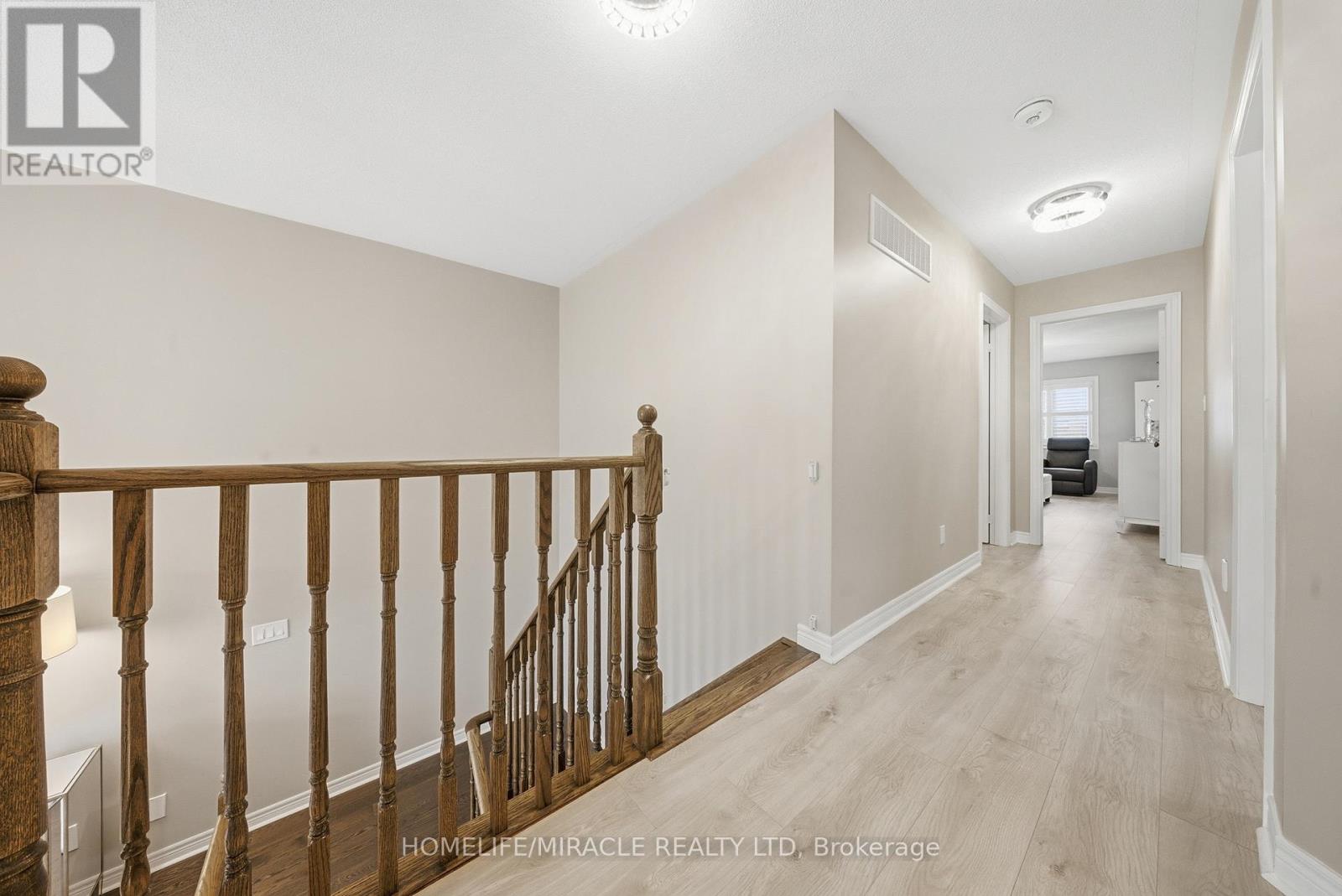 79 WILLOUGHBY WAY - 21