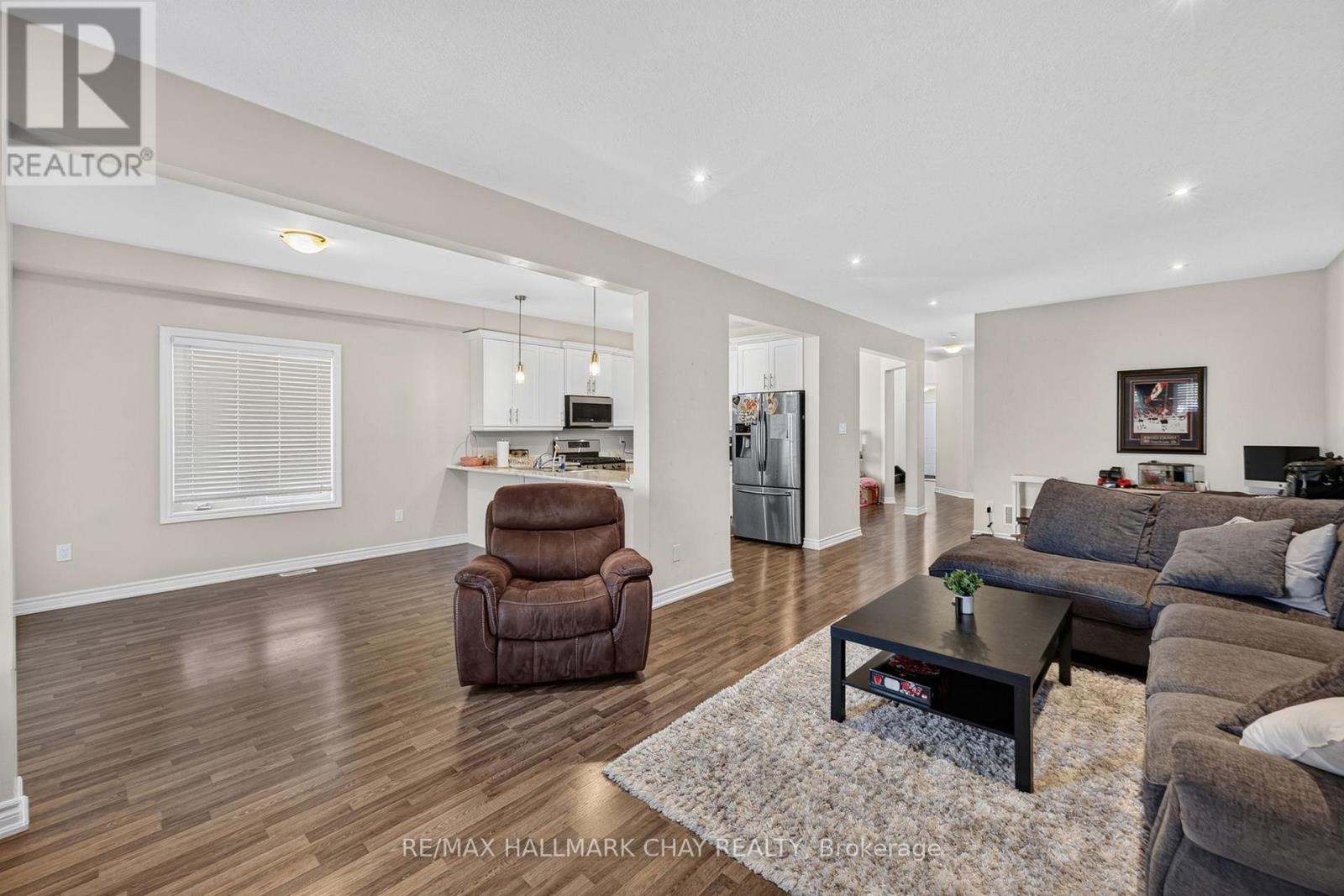 32 JONES STREET - 15