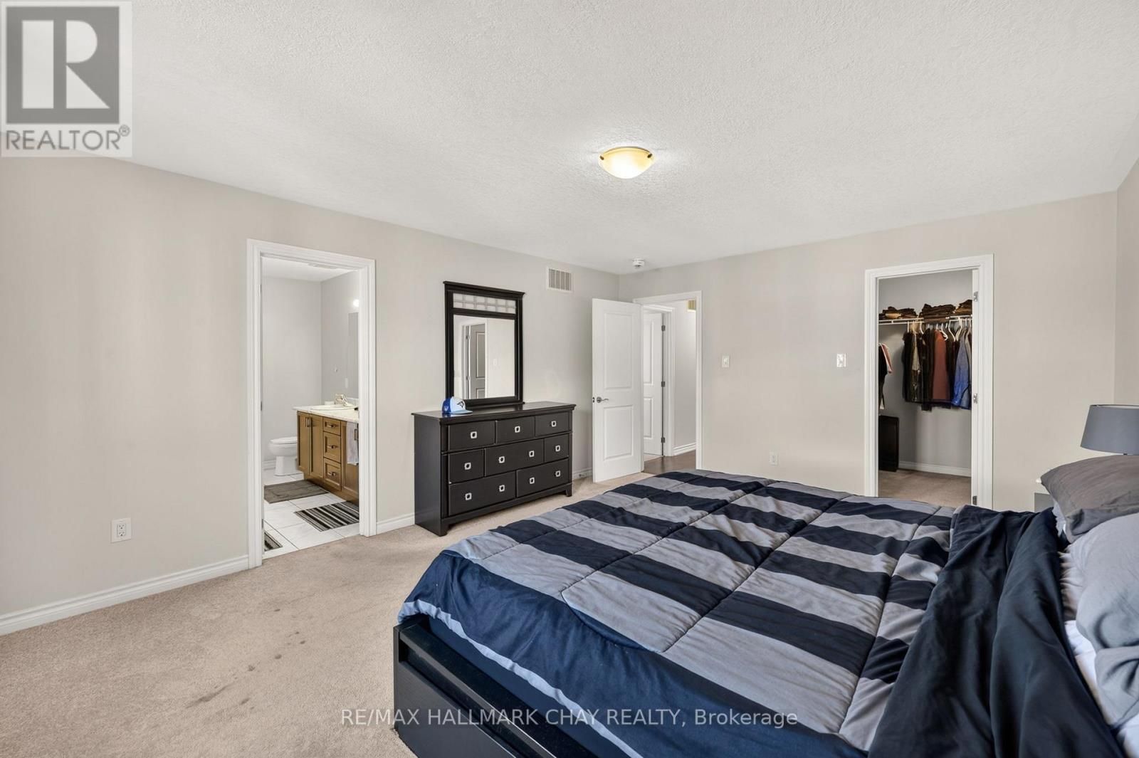 32 JONES STREET - 22