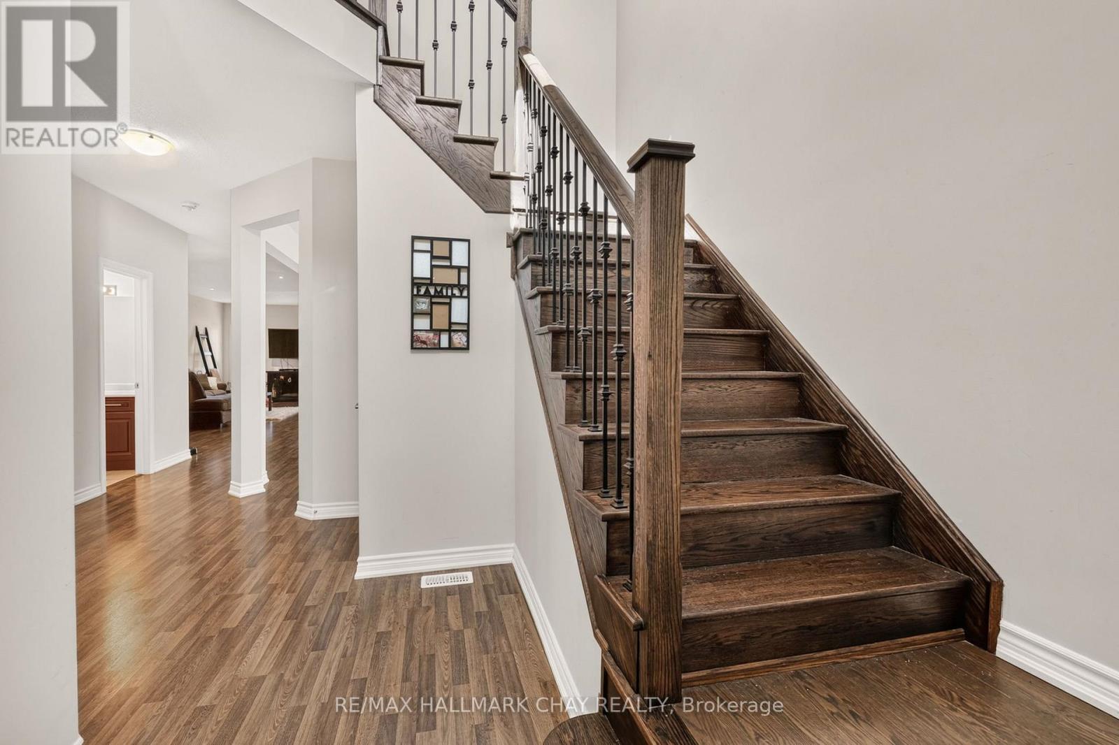 32 JONES STREET - 5