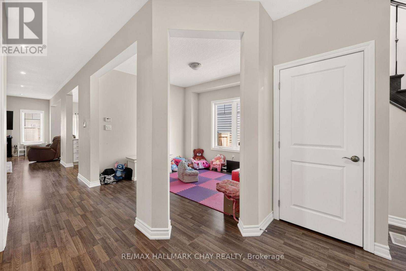 32 JONES STREET - 7