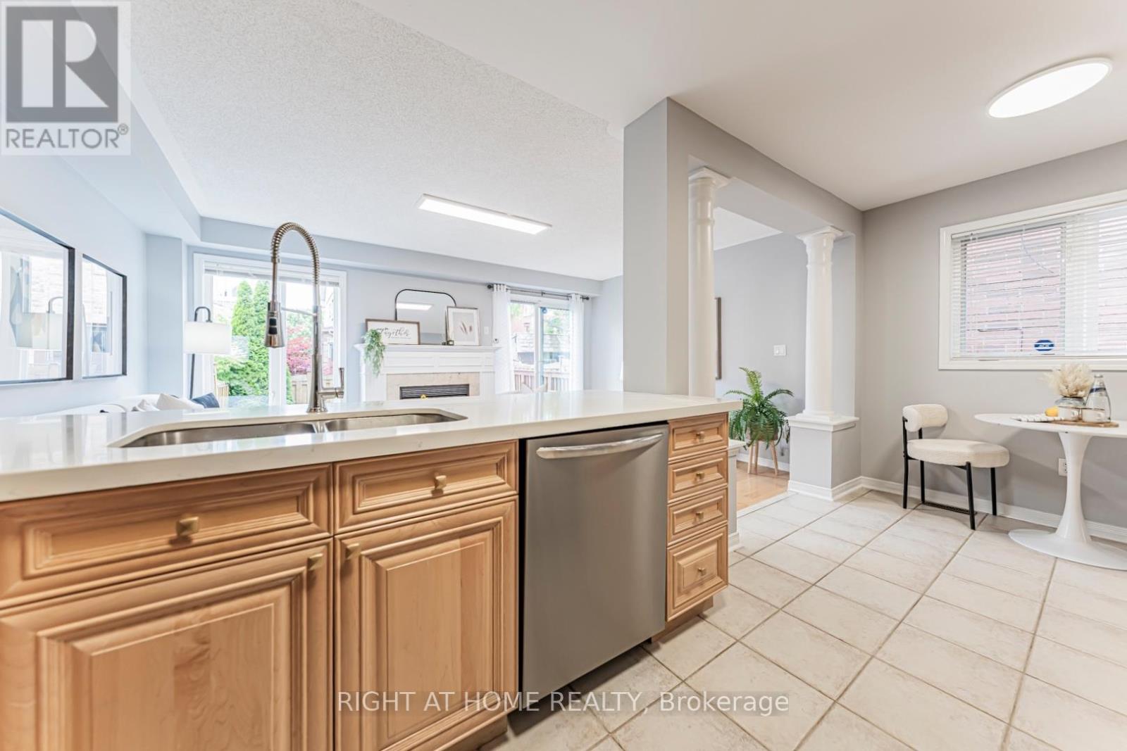 1133 HICKORY HOLLOW GLEN - 14