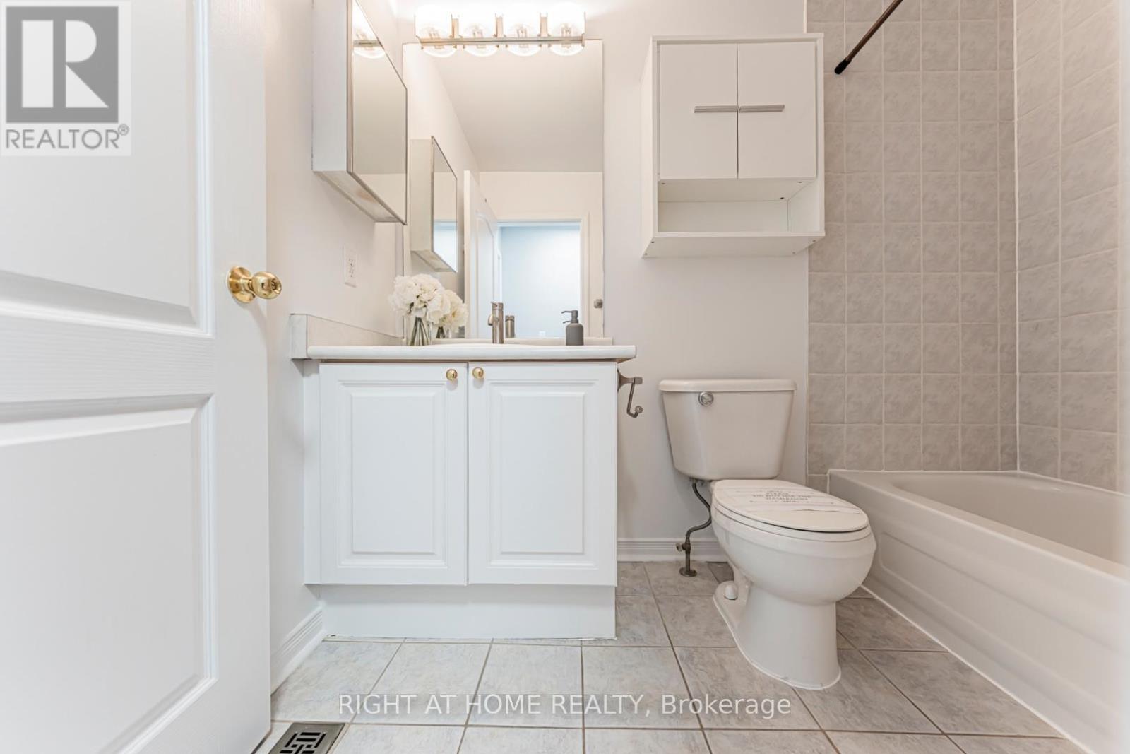 1133 HICKORY HOLLOW GLEN - 28