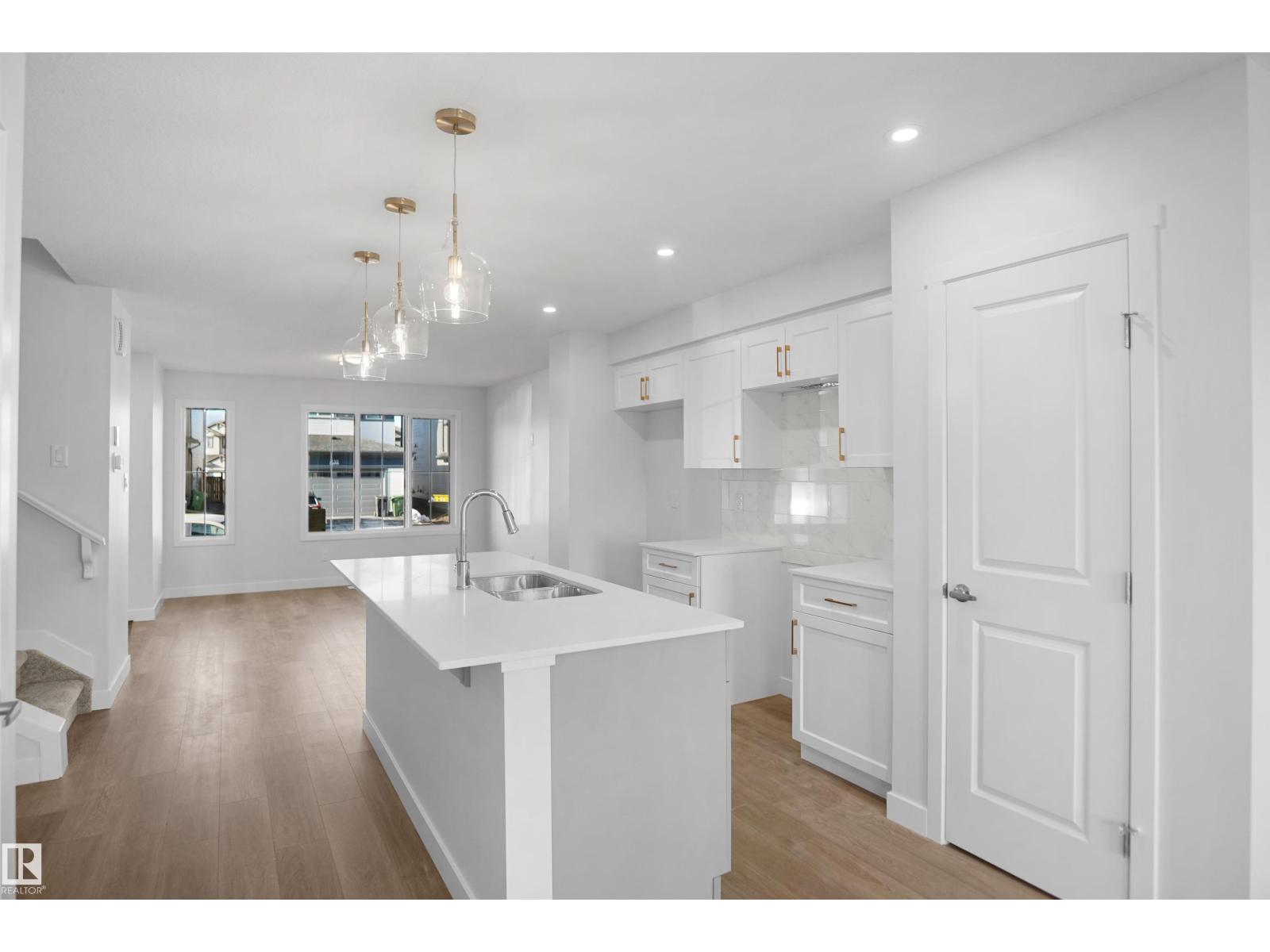 22525 83A AV NW - 9