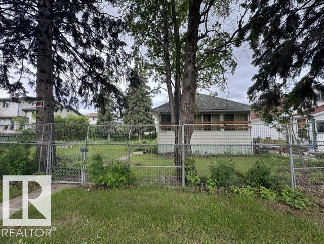 12016 81 ST NW - photo 2
