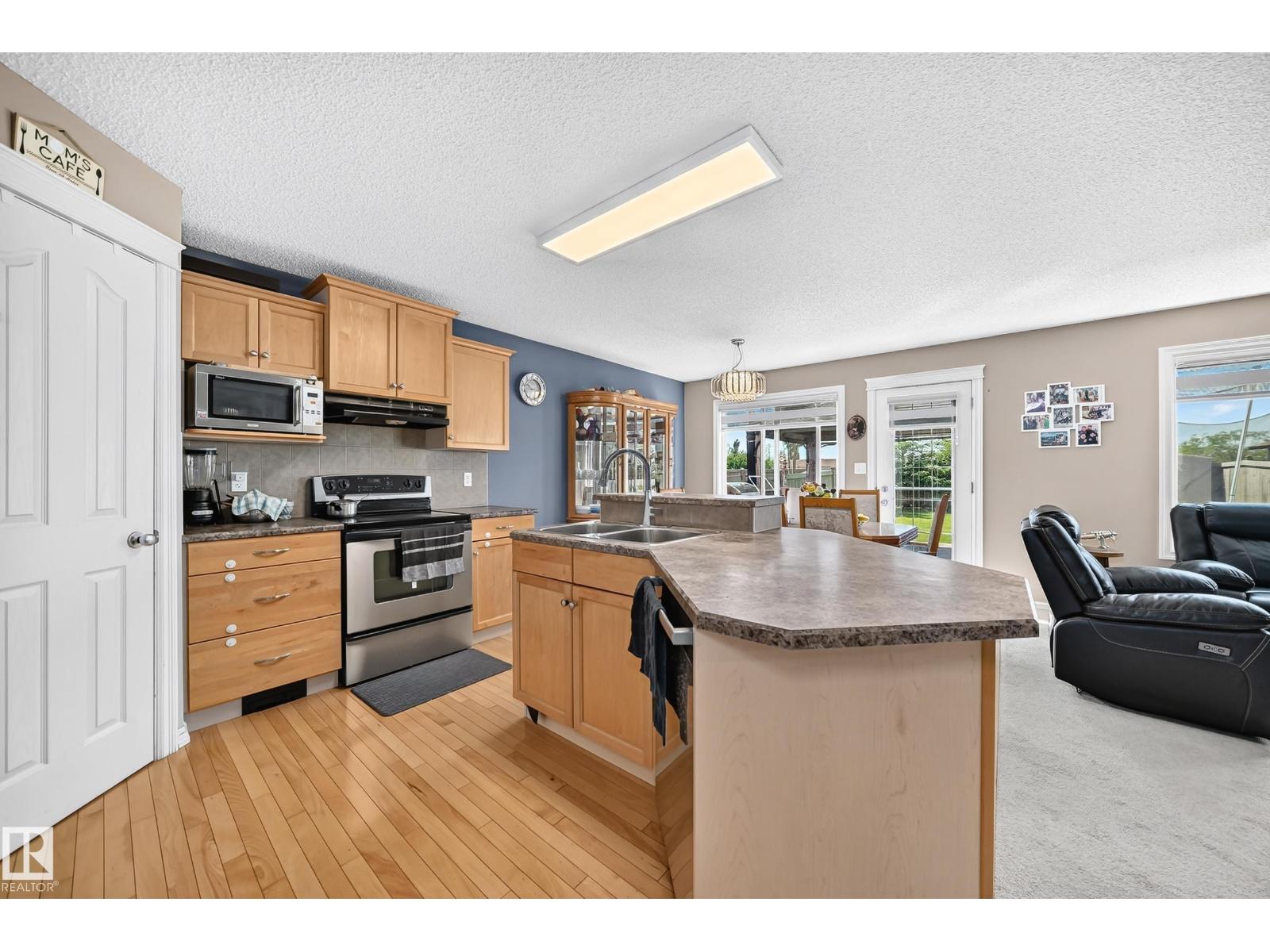 3224 26 ST NW — photo 9