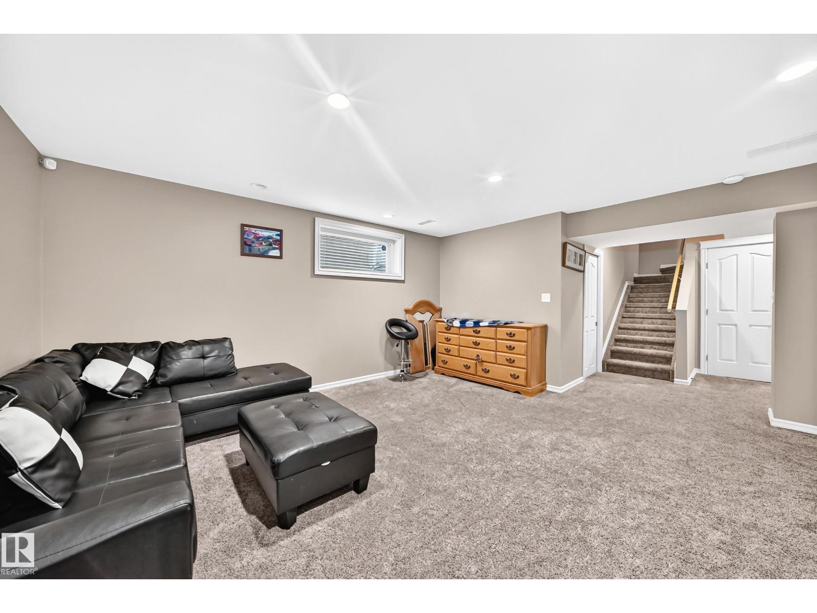 3224 26 ST NW — photo 52