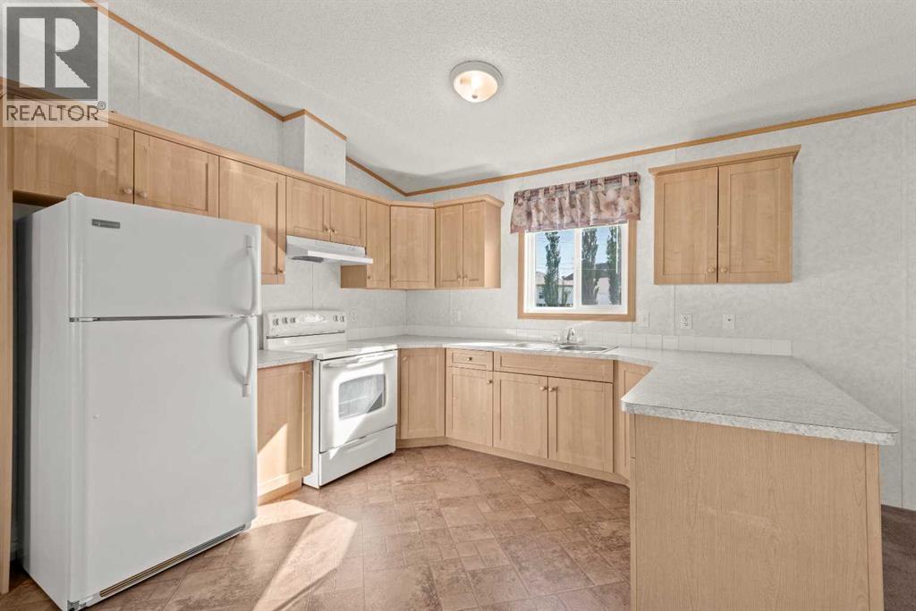 8 Trochu Avenue - 10
