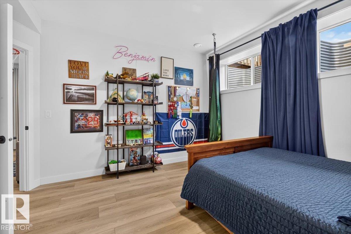 24 MAPLE CR — photo 49