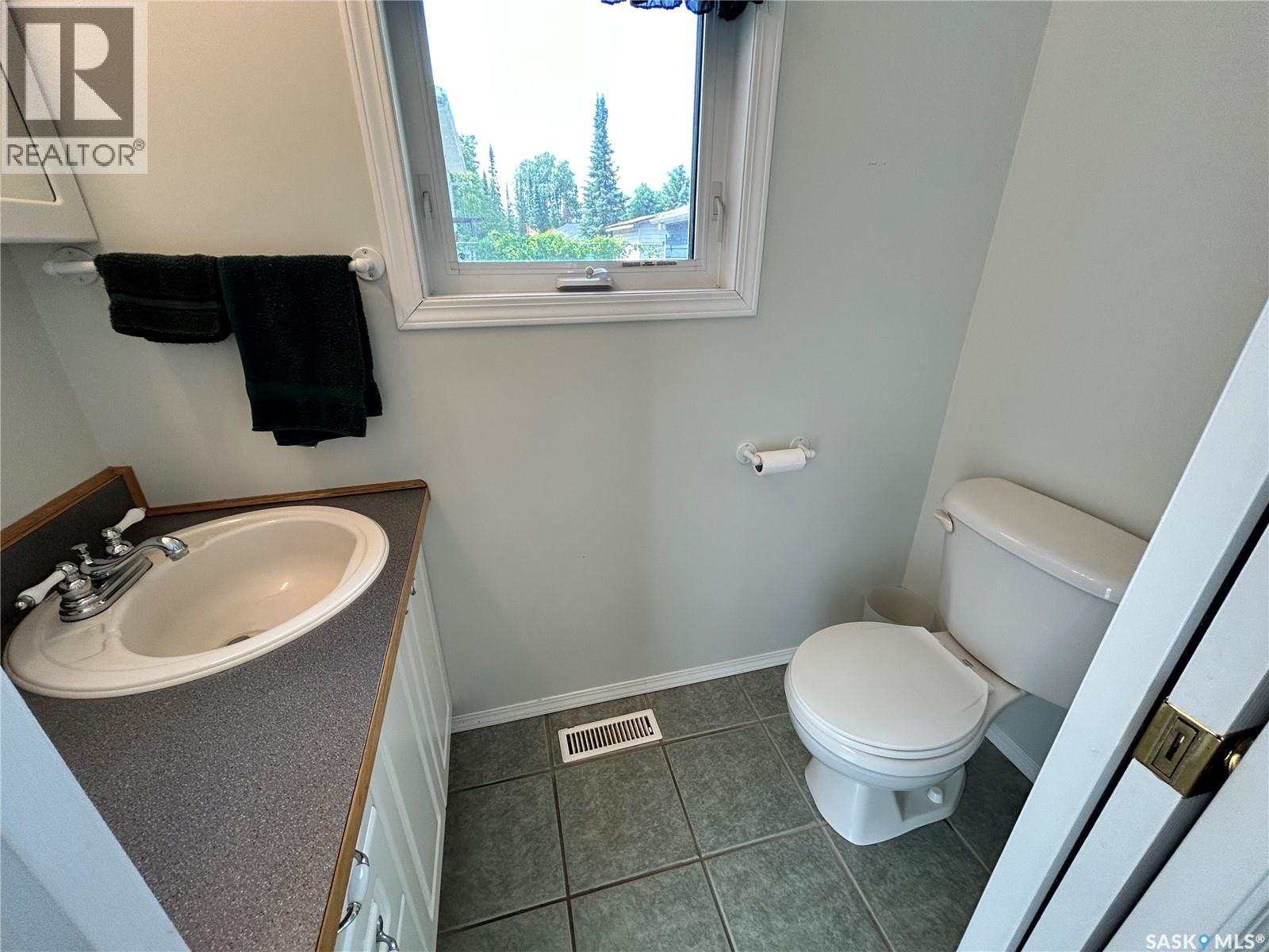 3 Falcon PLACE - 12