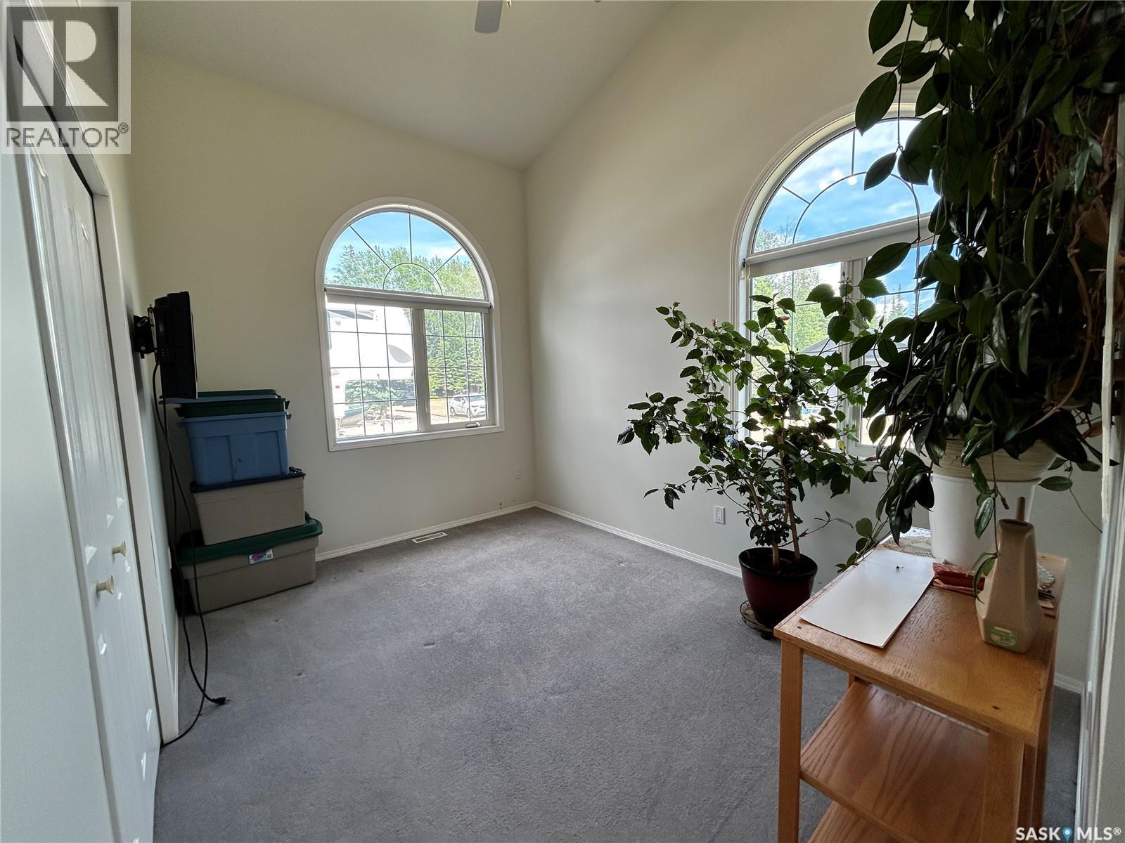 3 Falcon PLACE - 20
