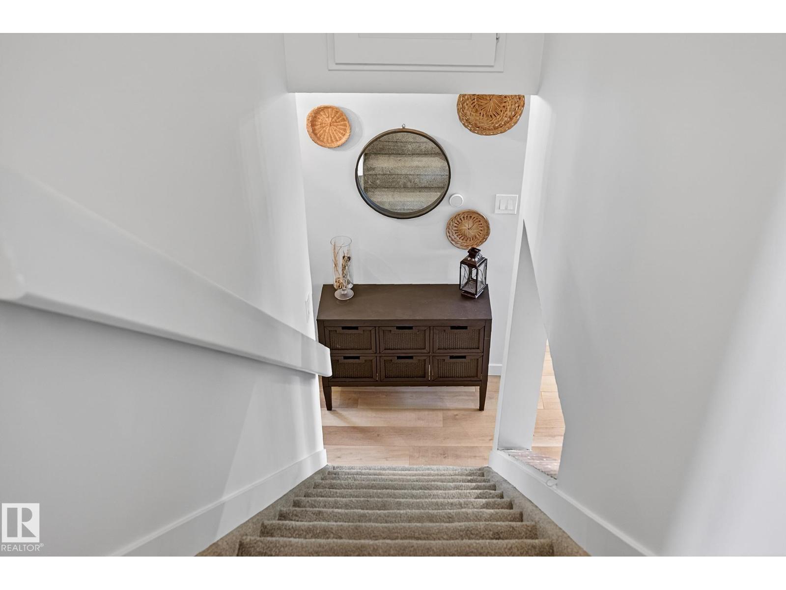9 MILLGROVE DR — photo 31