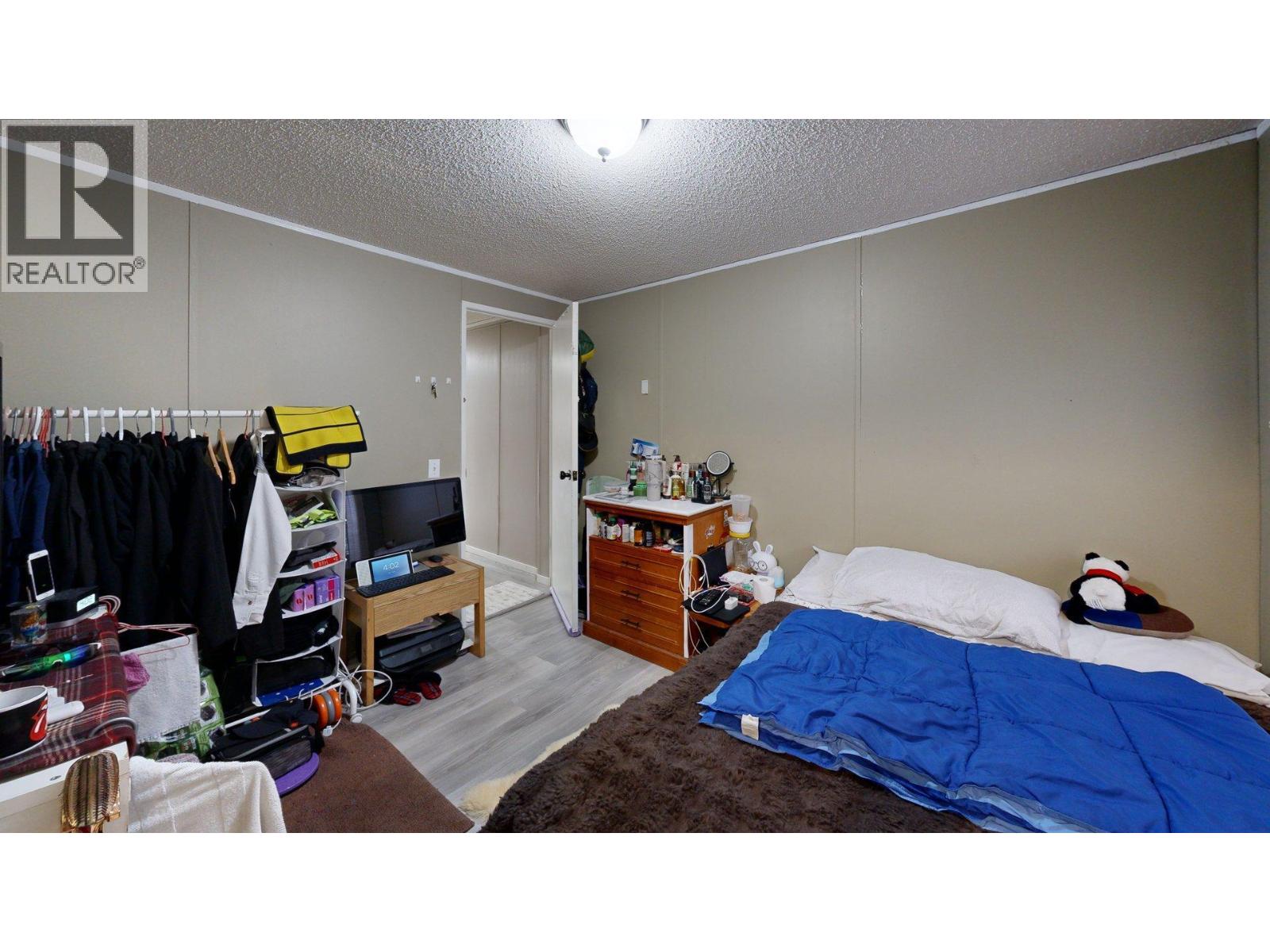 #51 1040 9TH Avenue - 17