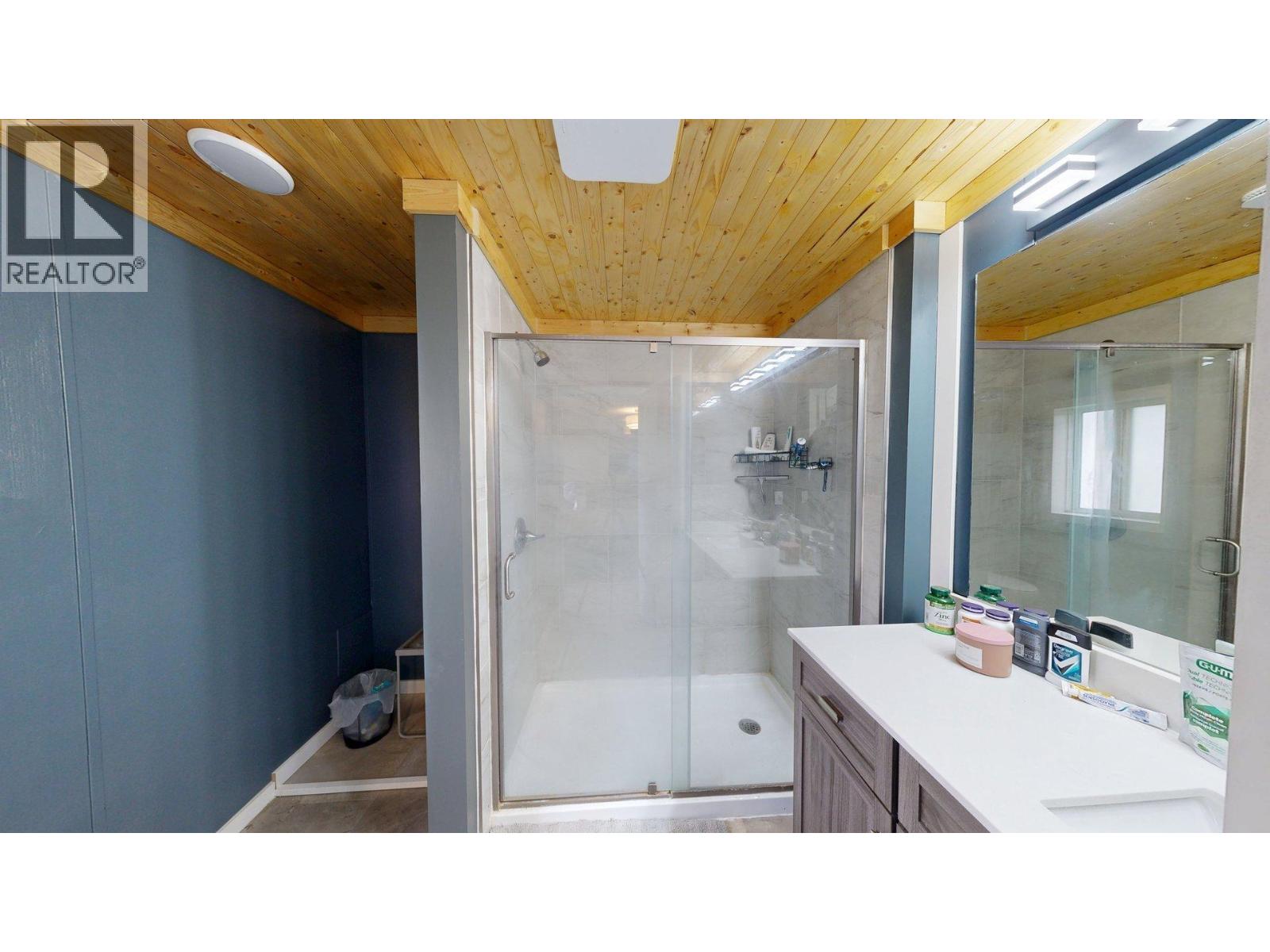 #51 1040 9TH Avenue - 12