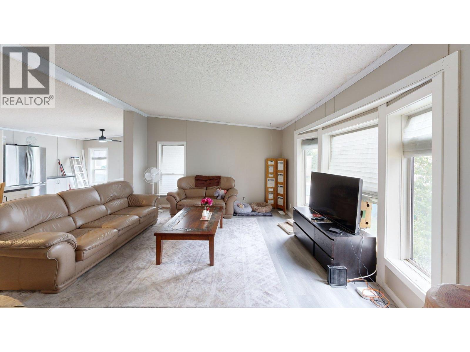 #51 1040 9TH Avenue - 7
