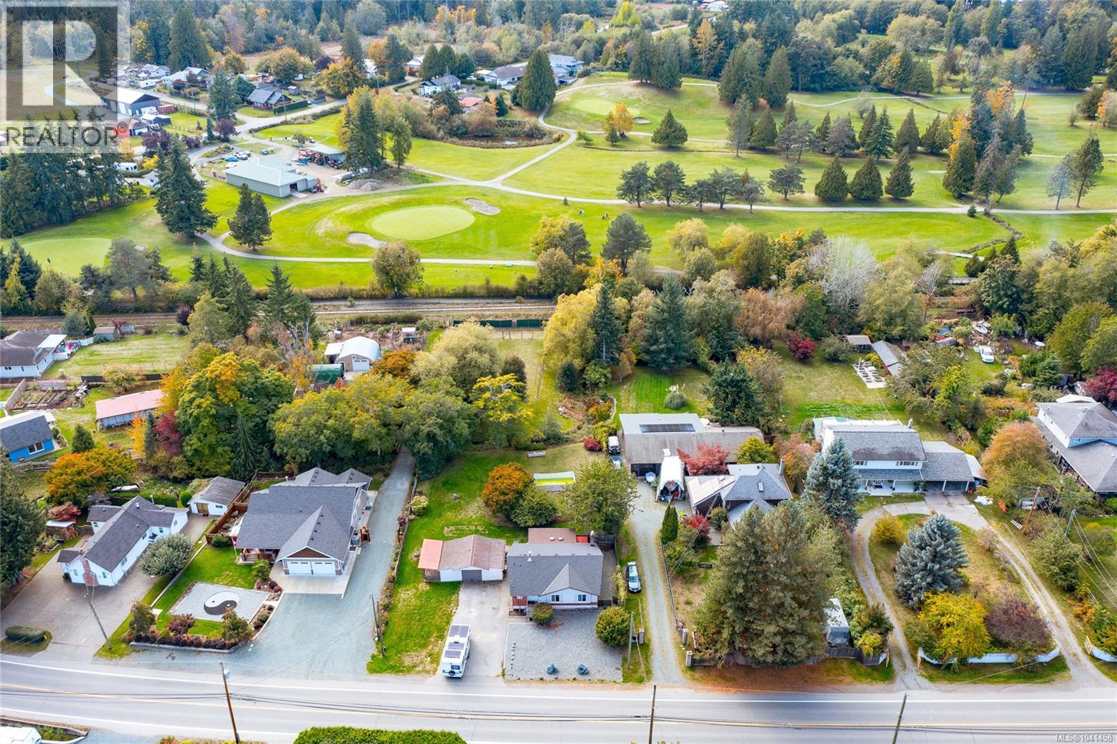 9384 Chemainus Rd - 1