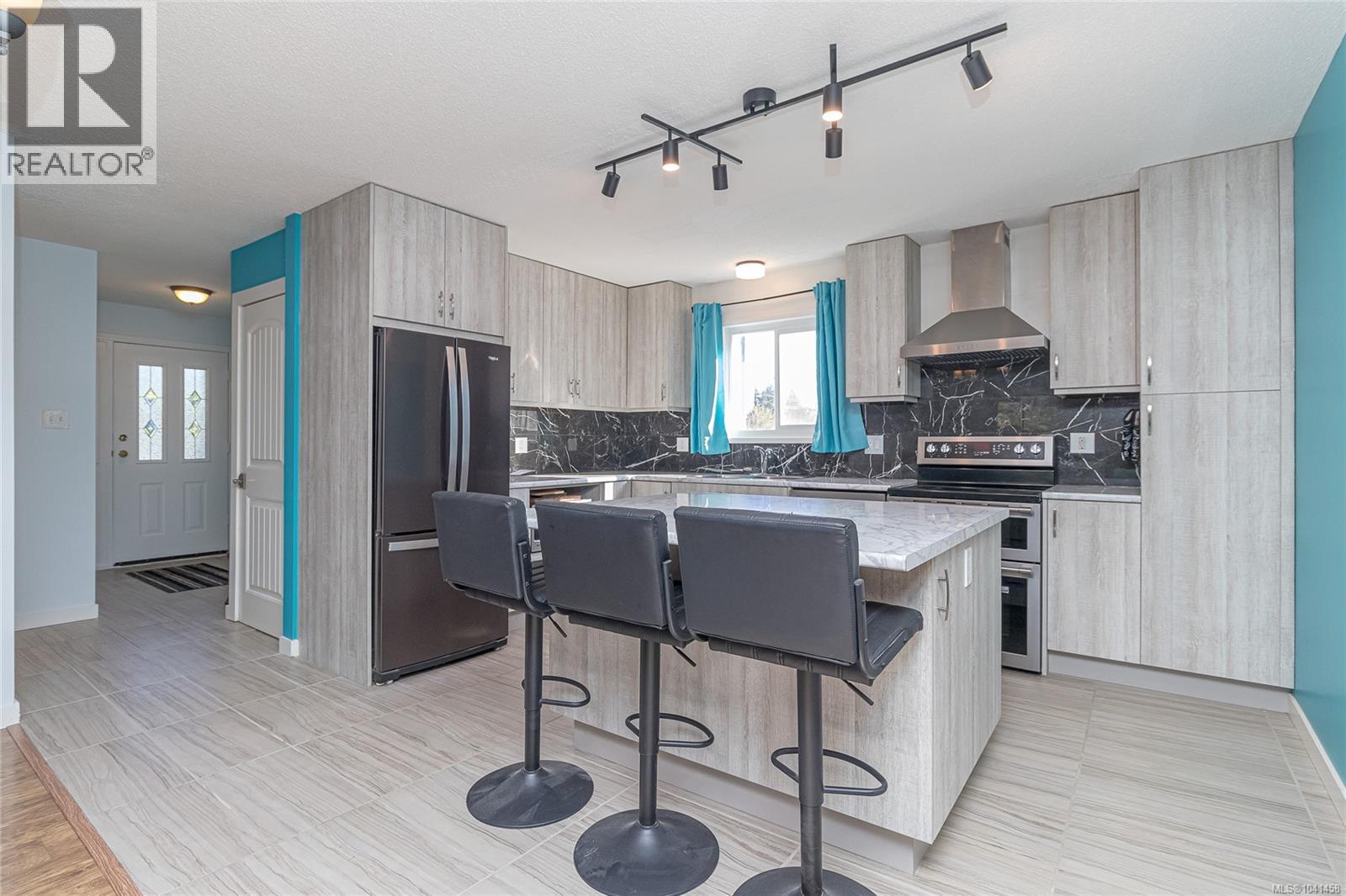 9384 Chemainus Rd - 18
