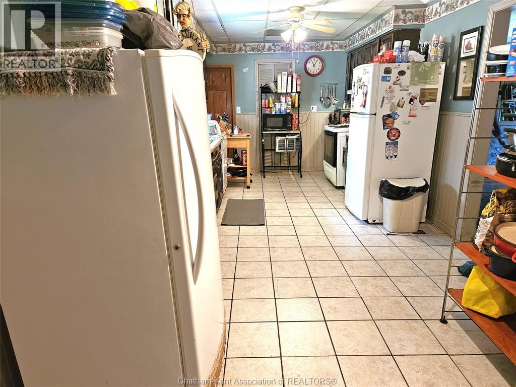 418 Gillard STREET - 9