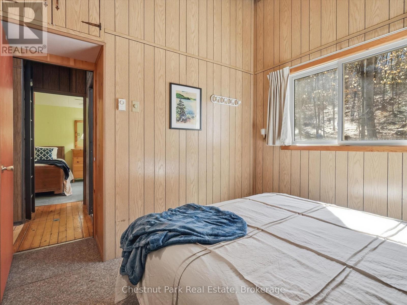 1087 GLENMOUNT ROAD - 24