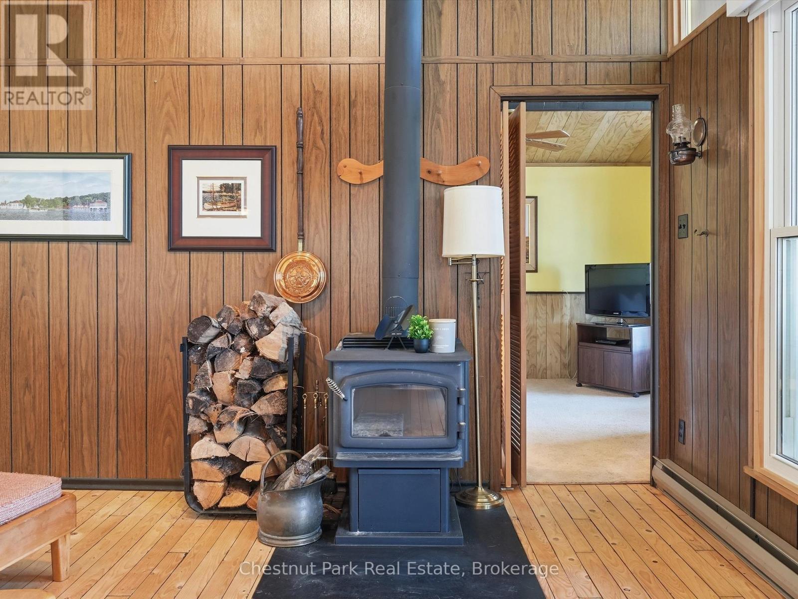 1087 GLENMOUNT ROAD - 16