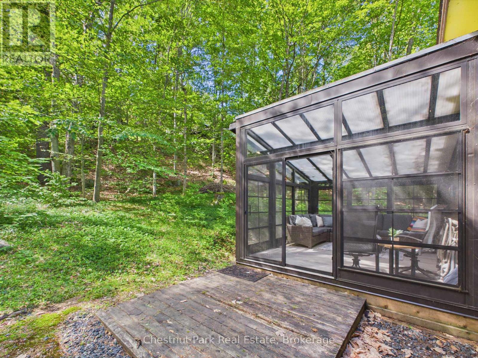 1087 GLENMOUNT ROAD - 34