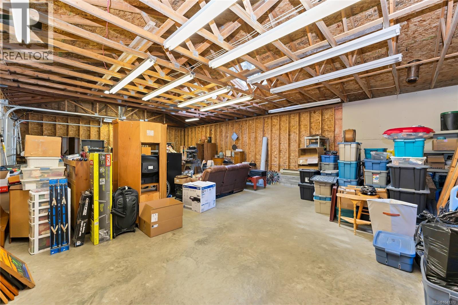 1850 Lakewood Rd - 36