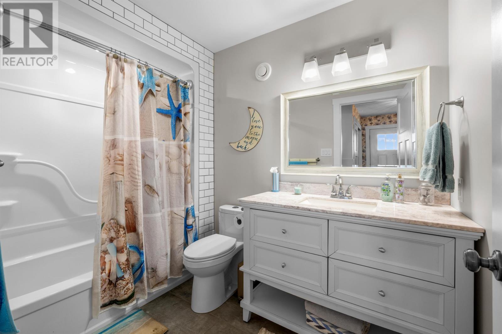 689 STRANG Road - 23