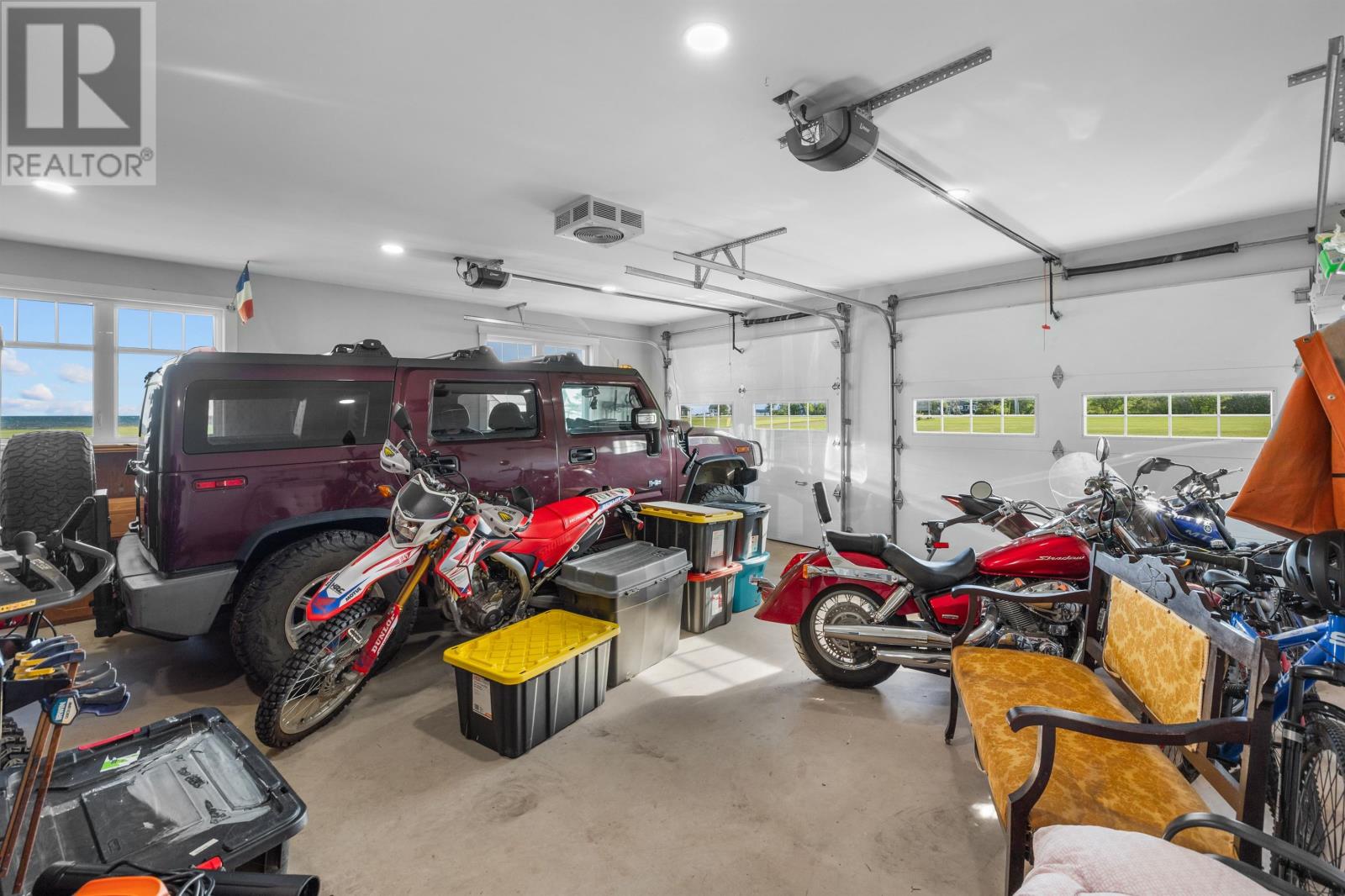 689 STRANG Road - 26