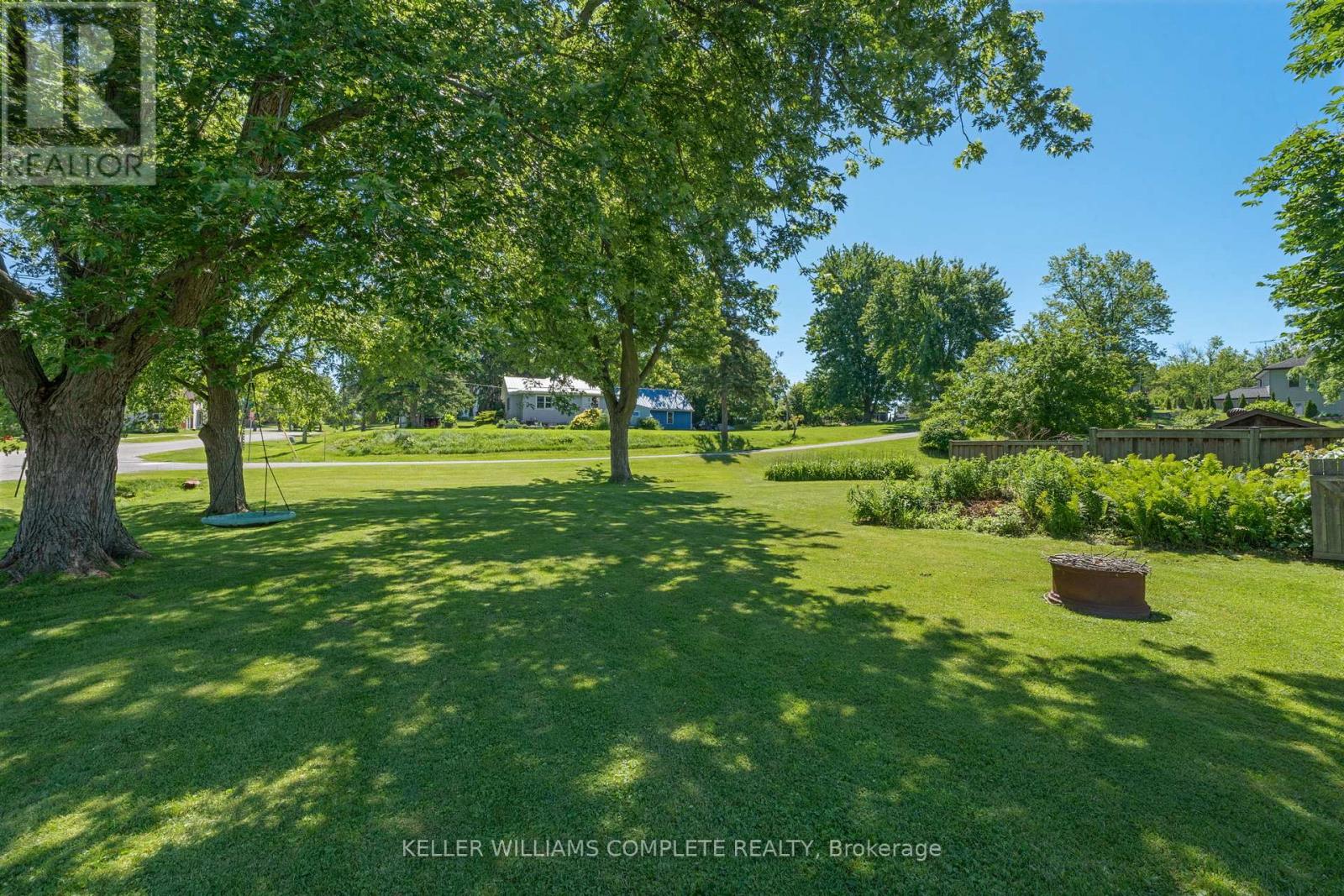 2 MILL STREET E - 47