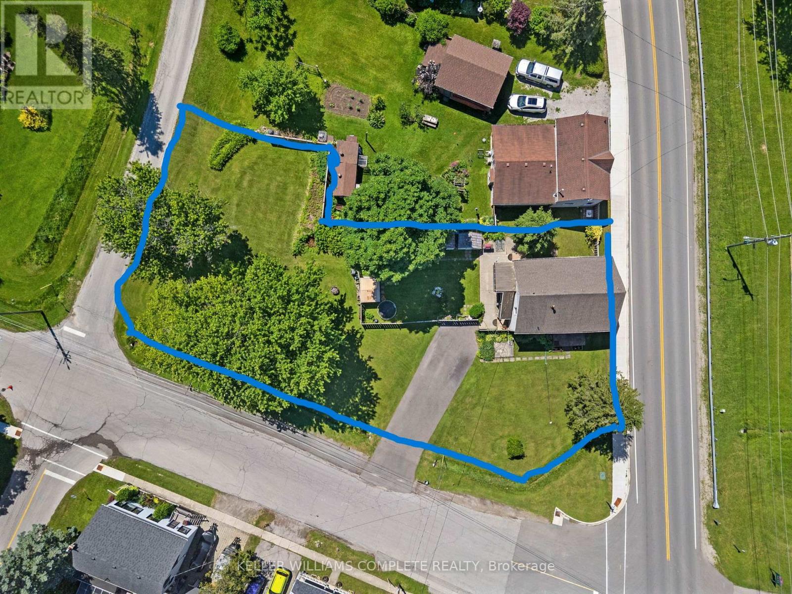 2 MILL STREET E - 5