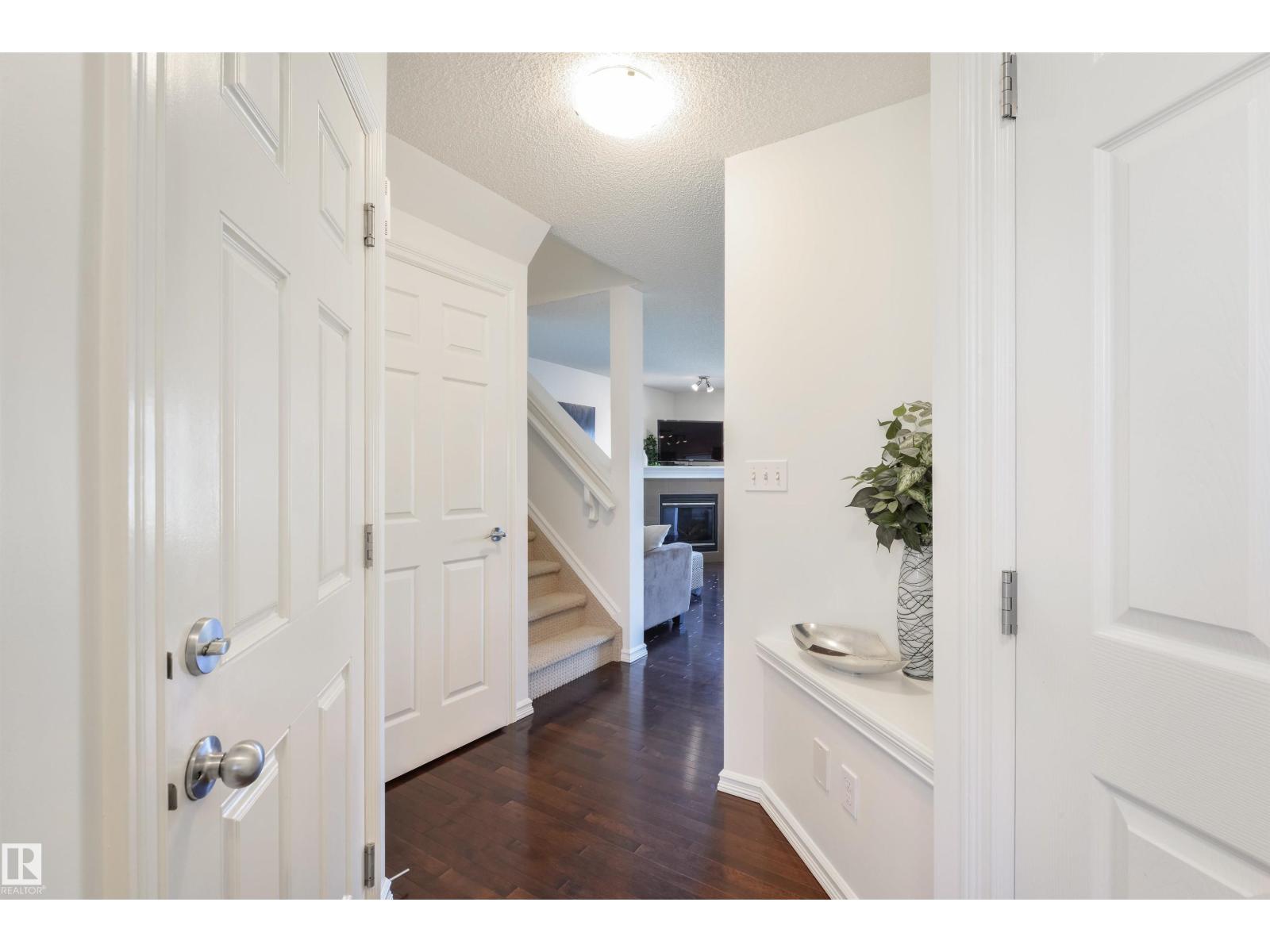 2340 CASSELMAN CR SW - photo 3