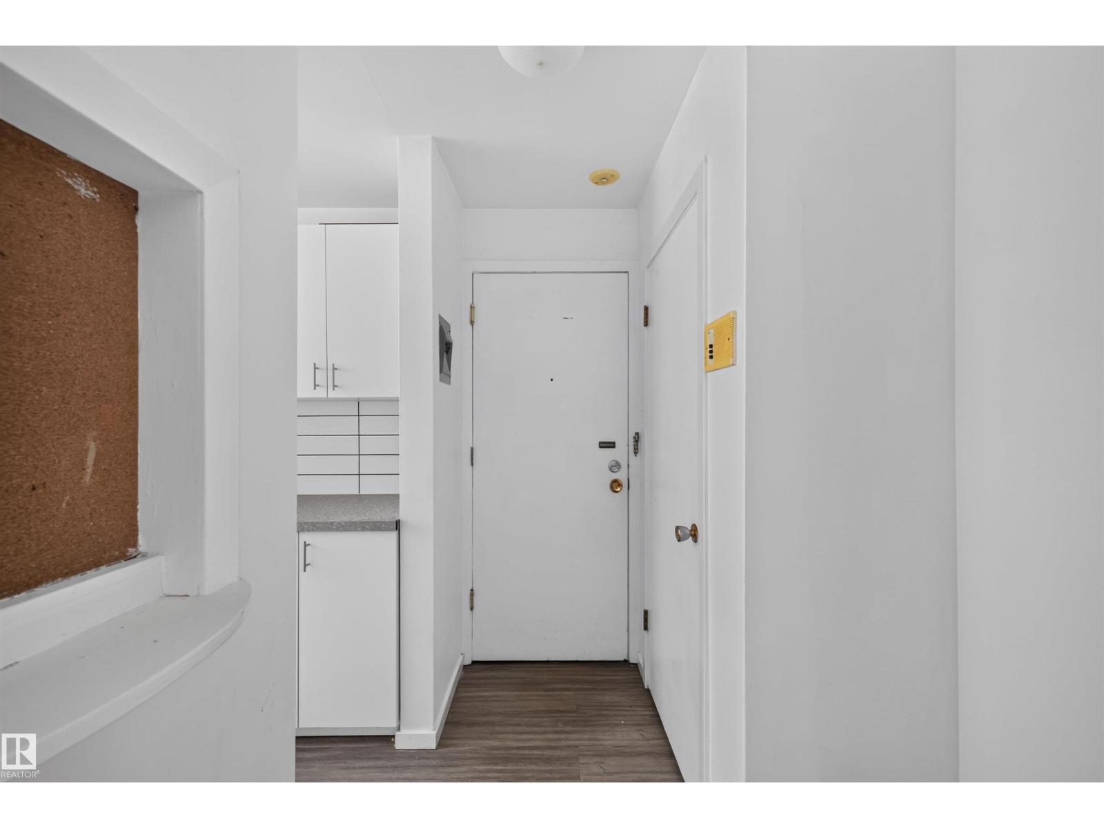 #6 10230 122 ST NW NW - 17