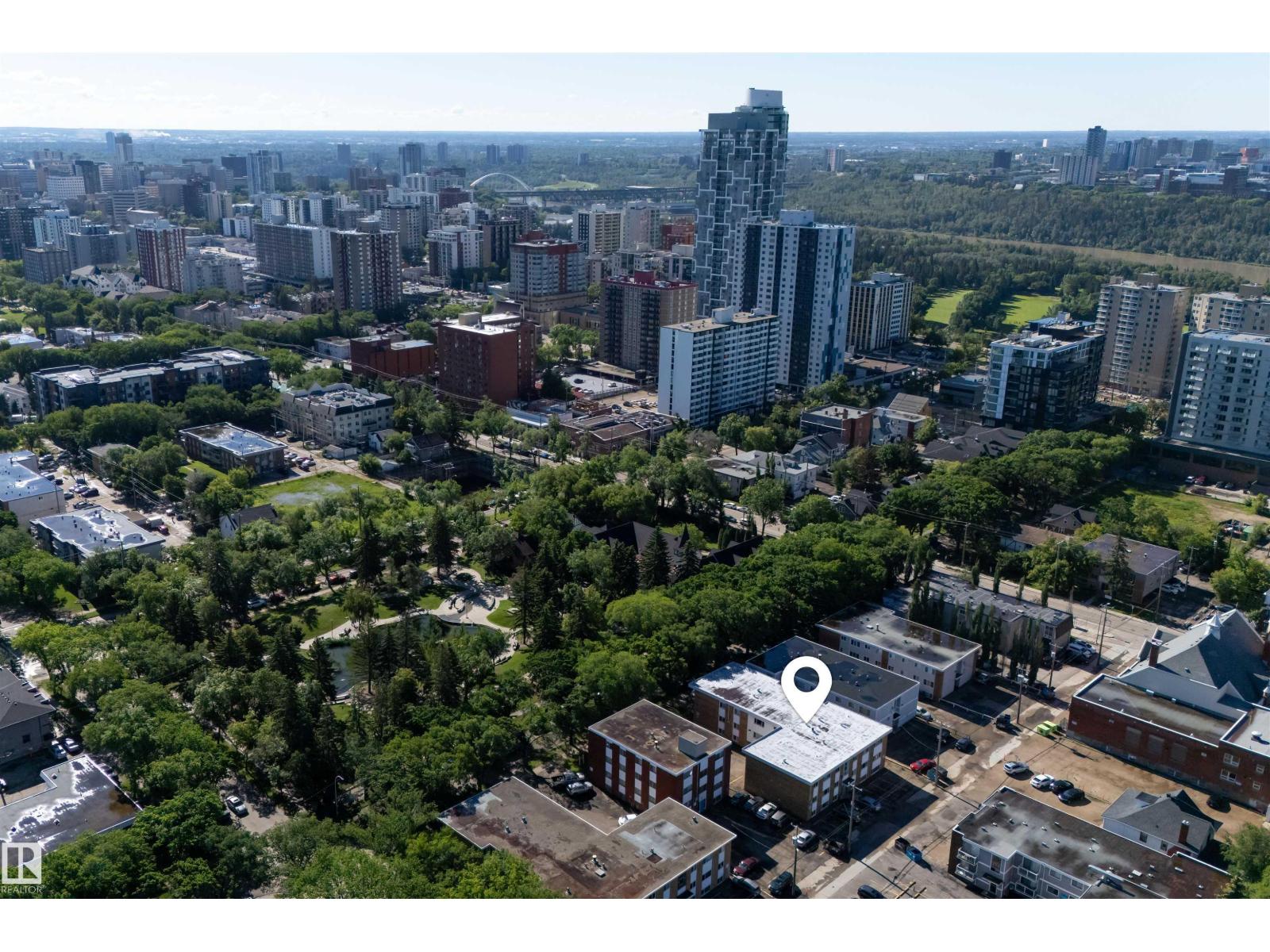 #6 10230 122 ST NW NW - 28