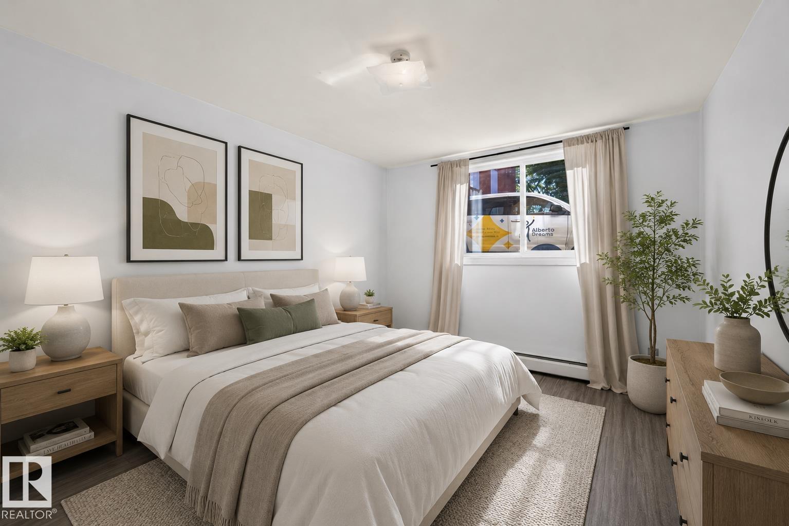 #6 10230 122 ST NW NW - 3